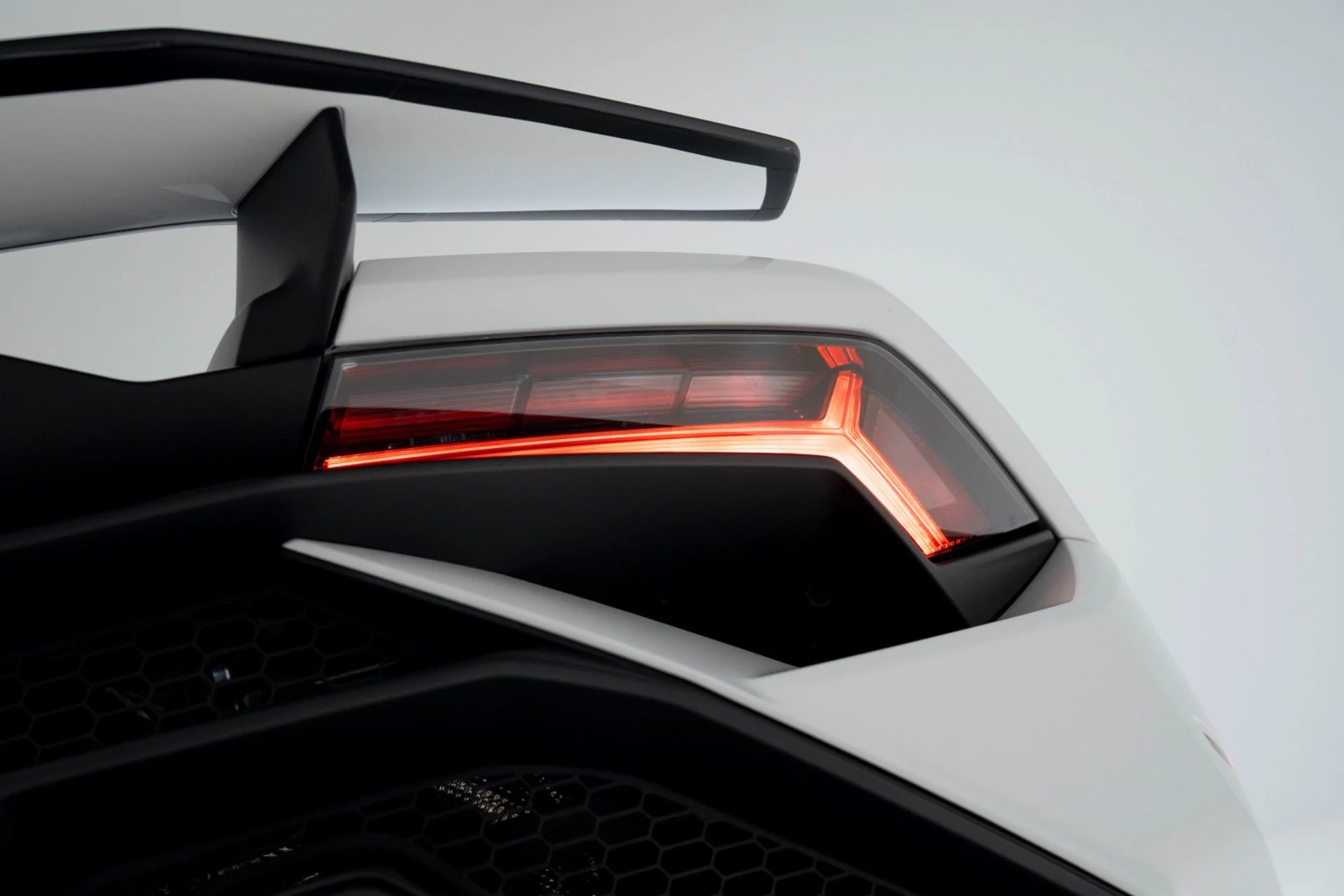 mph048_165750490_Used_2023_Lamborghini_Huracan_Tecnica_1781823008_fa726bbcb9