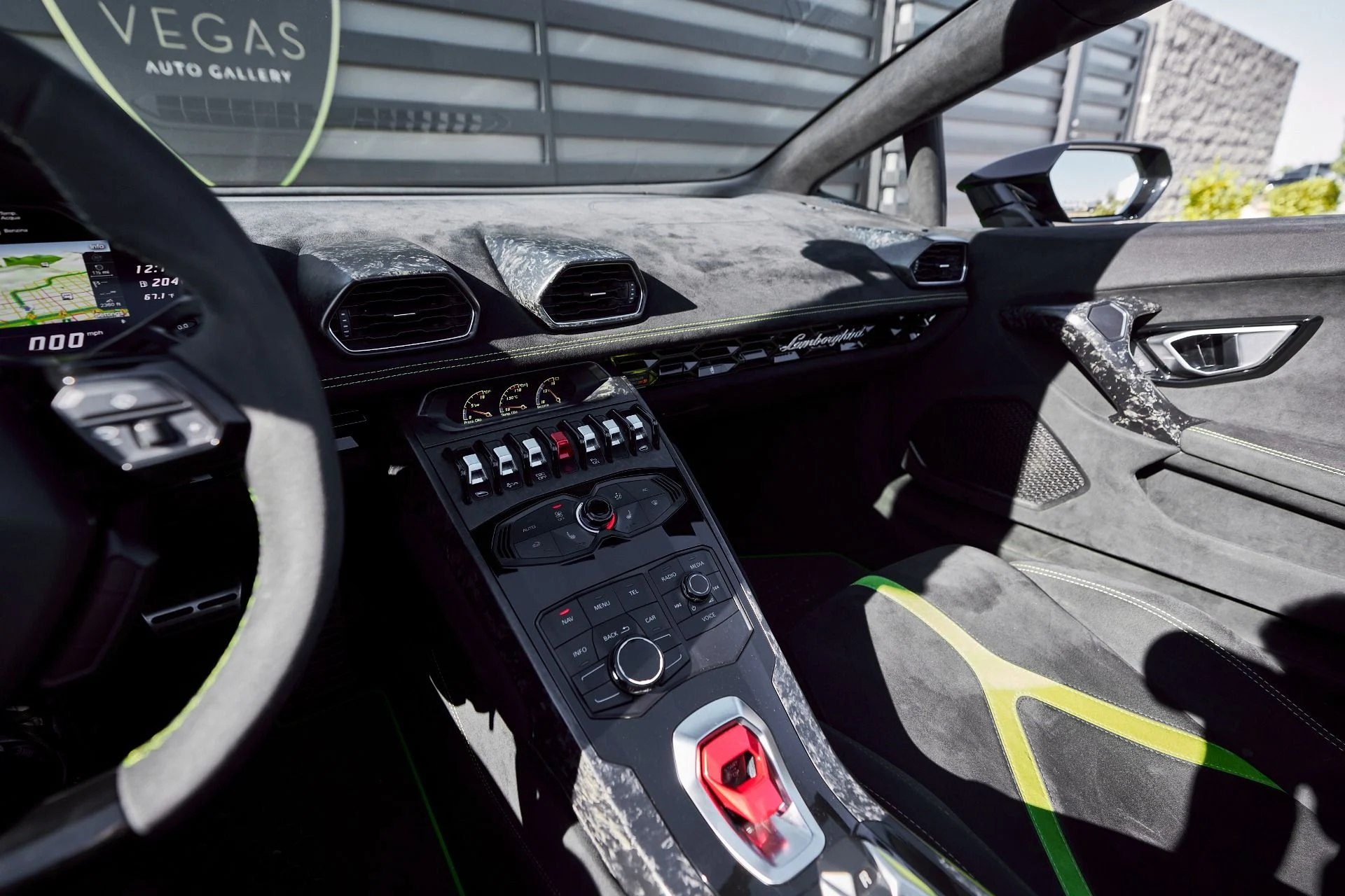 mph048_1702279436_Used_2019_Lamborghini_Huracan_Performante_Spyder_1764058326_bafbf30851