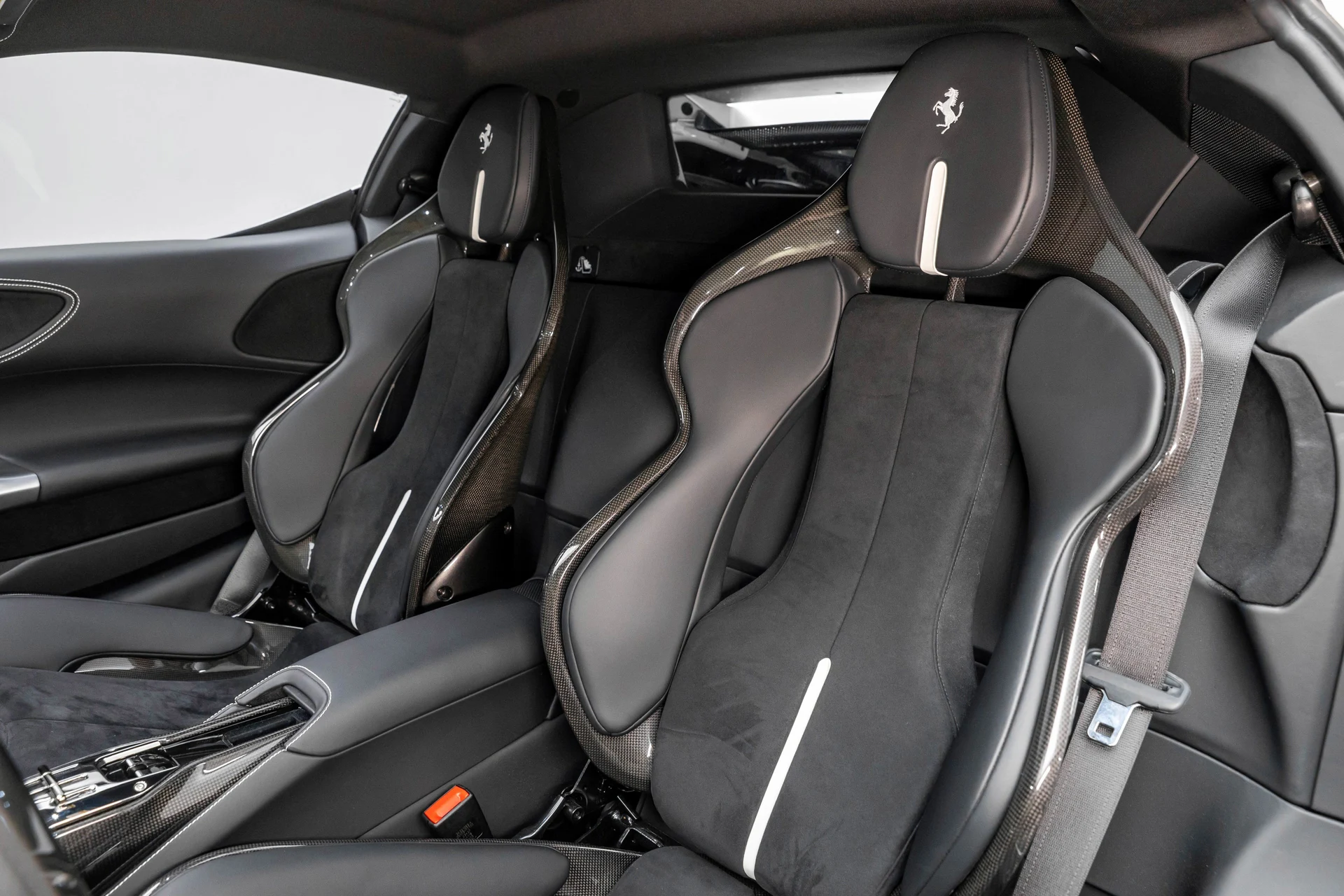 mph048_170403880_2a9f49c0676f41d4ba6fb42d03c98441_287336ff69