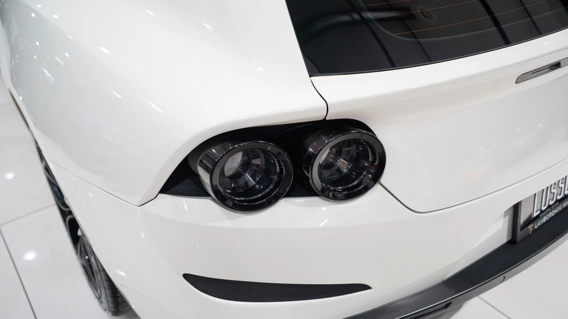 mph048_171127823_13267_p49_l_afcad0db9d