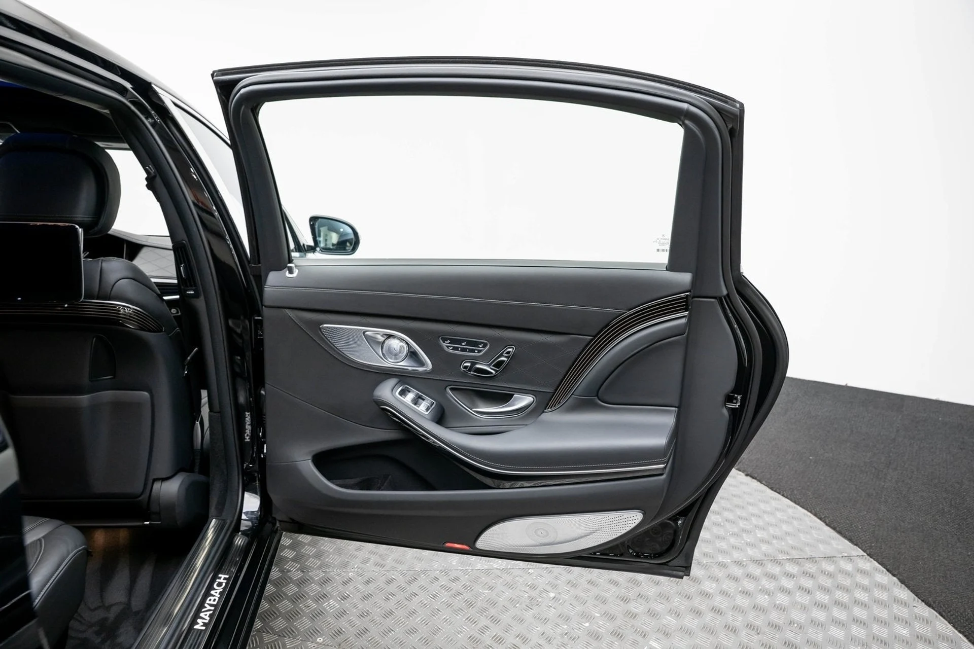 mph048_1733316586_49_2c87c3a452