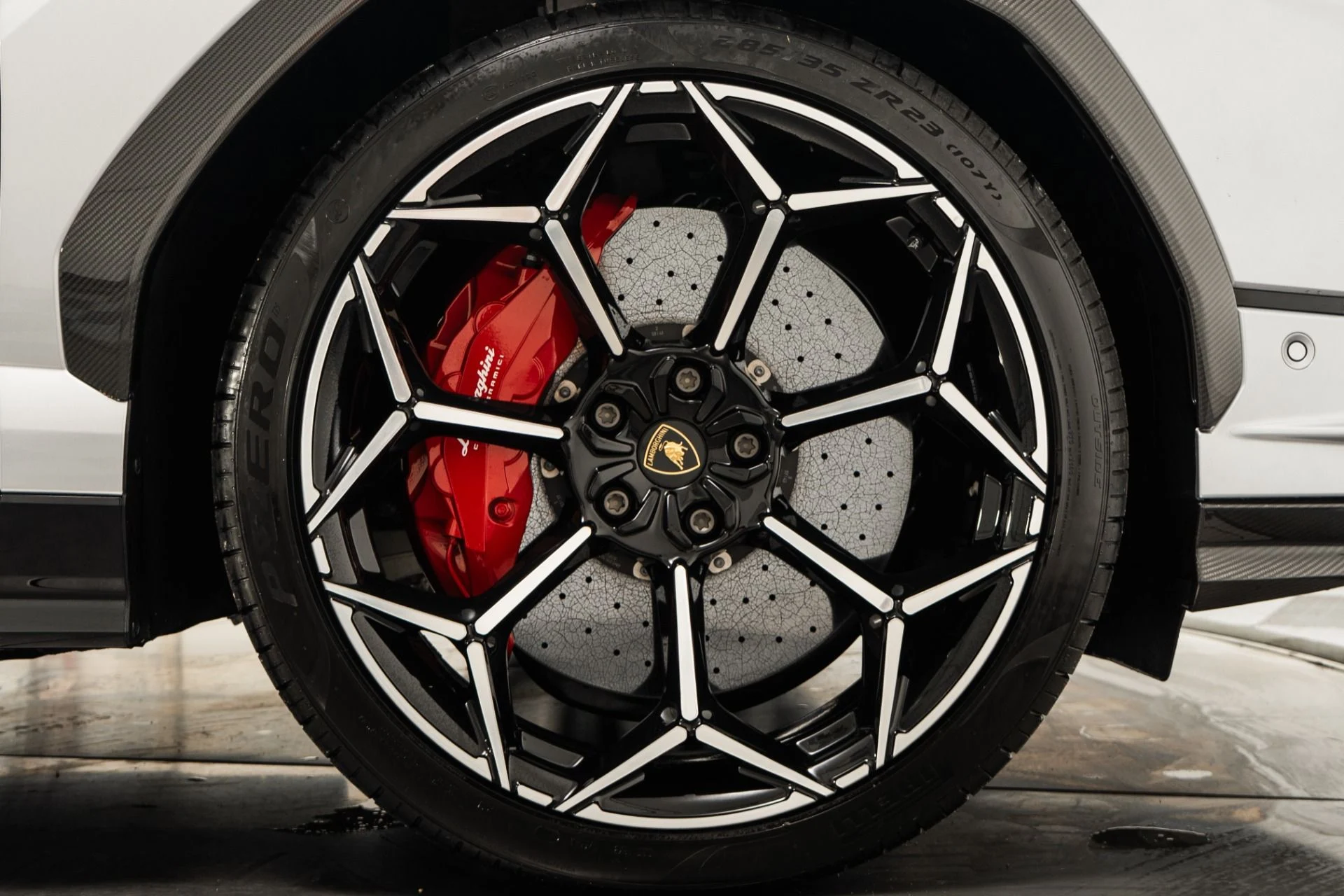 mph048_1733421483_Used_2024_Lamborghini_Urus_Performante_657_Hp_ADAS_package_Carbon_Fiber_Trim_1768936745_fda3aa0bd3