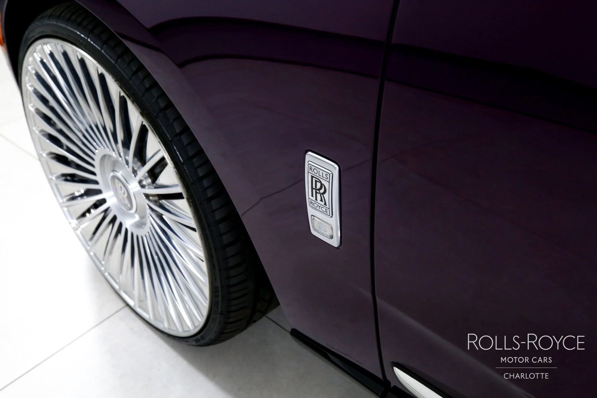mph048_1749309611_Used_2025_Rolls_Royce_Cullinan_1751556897_0f6cc3437a