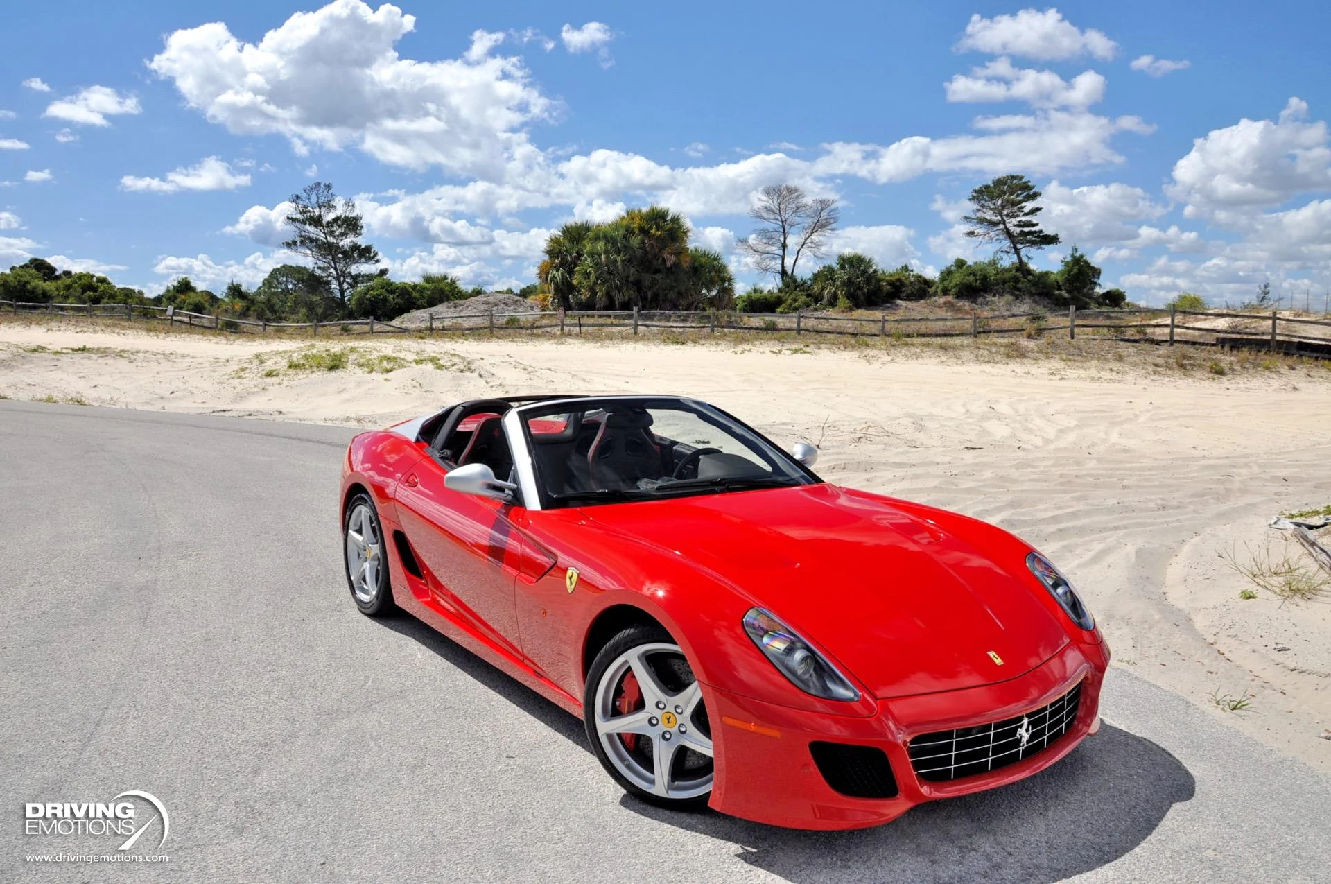 mph048_176409690_438_p49_l_5a9377a895