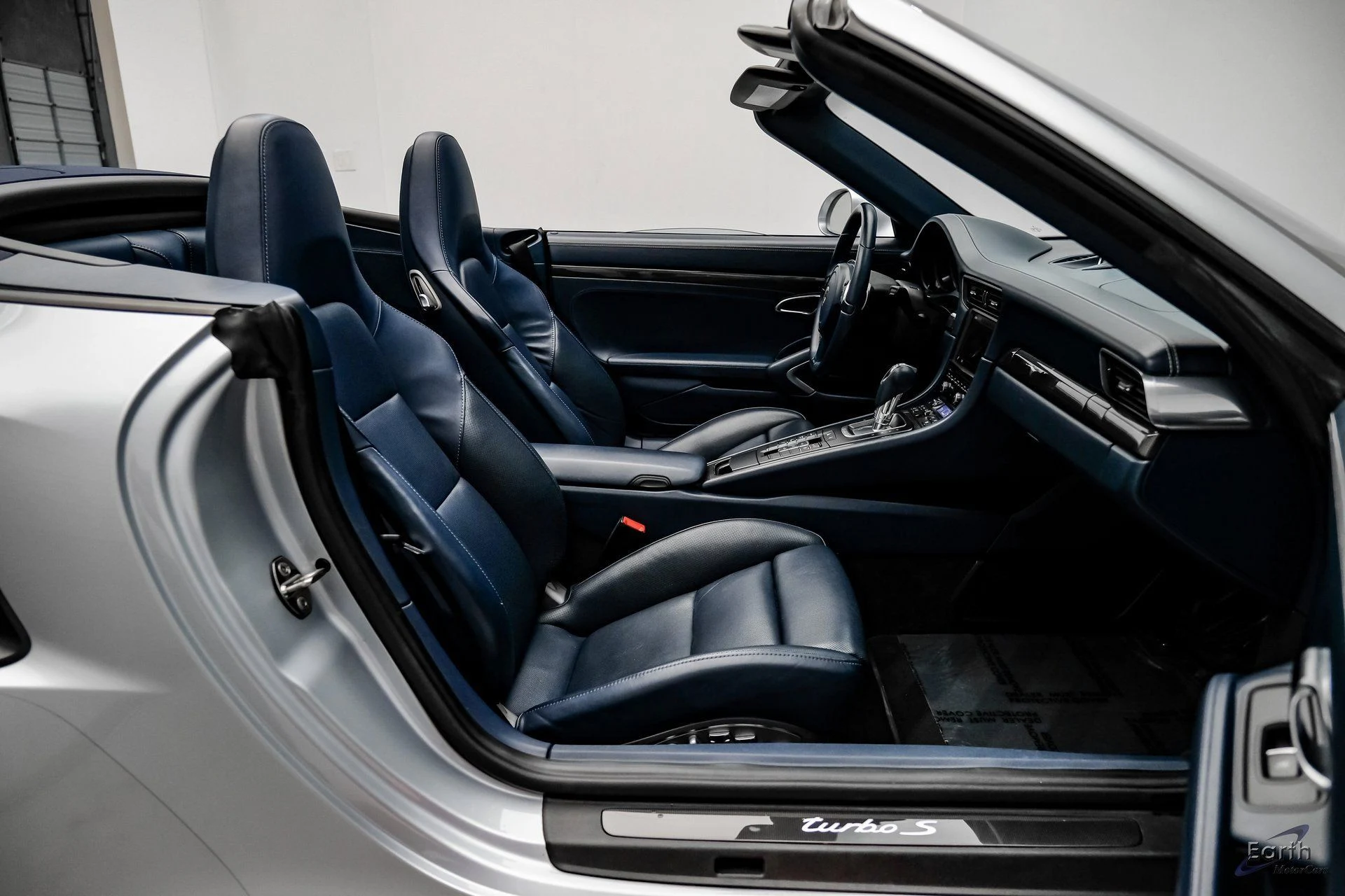 mph048_1766110830_61cf1dfbf056052e18c6b147b9f98959x_0653d8a172