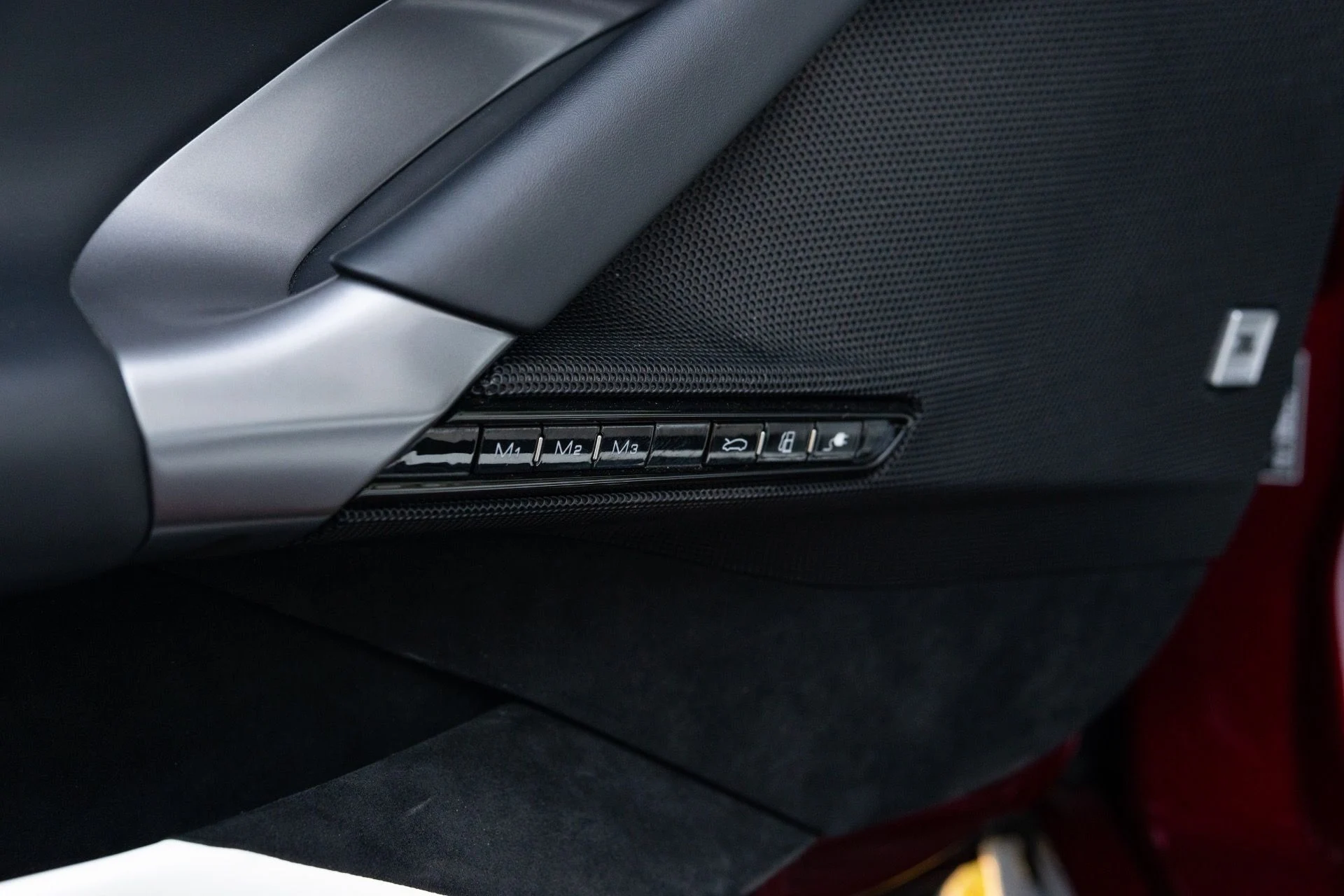 mph048_1783653068_Used_2024_Ferrari_SF_90_Spider_1774456921_4e6a27778a