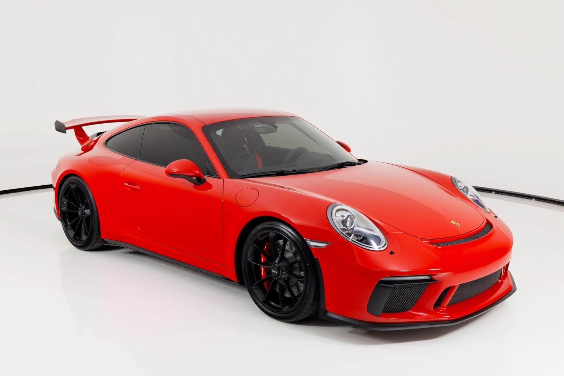 mph048_180585695_Used_2018_Porsche_911_GT_3_1782237128_1875324889