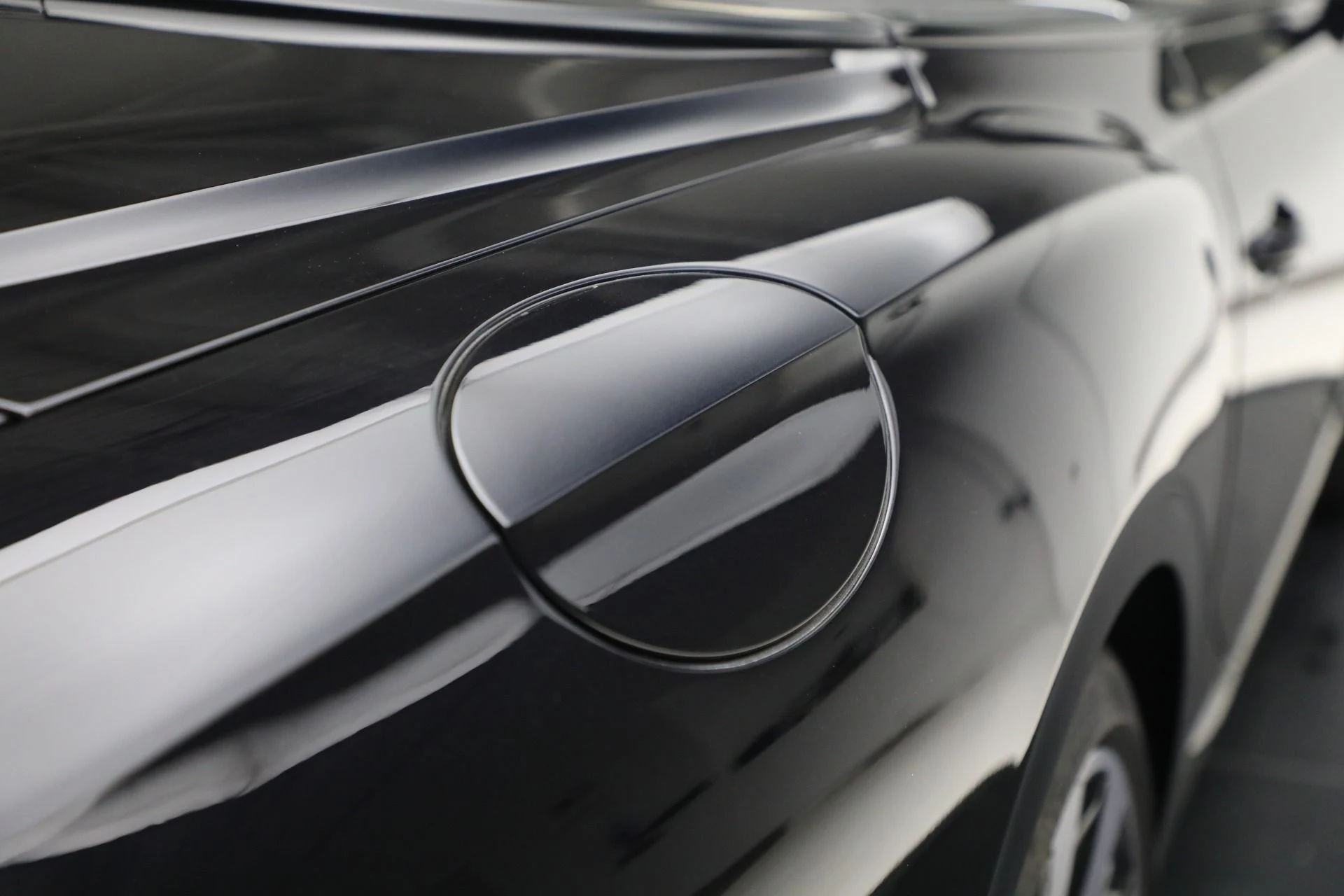 mph048_1850135313_New_2024_Bentley_Continental_GTC_Edition_8_fb5604ce0f