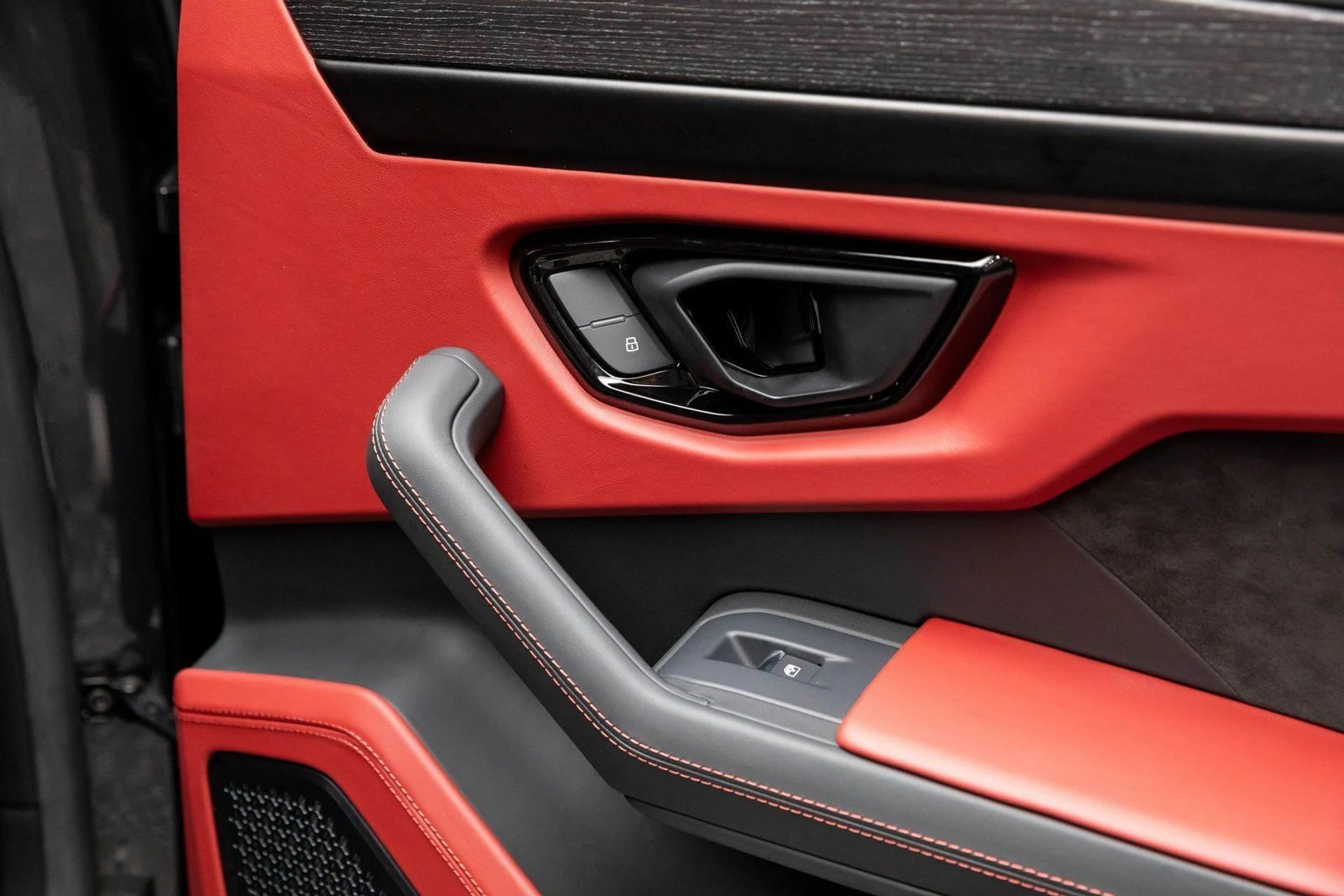 mph048_185080427_49_77b028cf9d