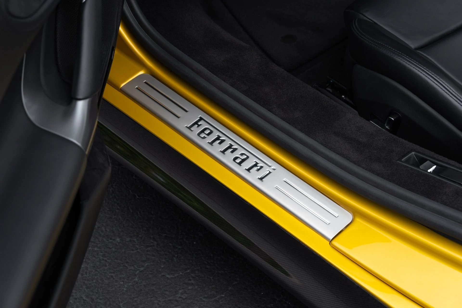 mph048_1868193877_Used_2022_Ferrari_SF_90_Spider_1775626389_3d4bcfc5bb