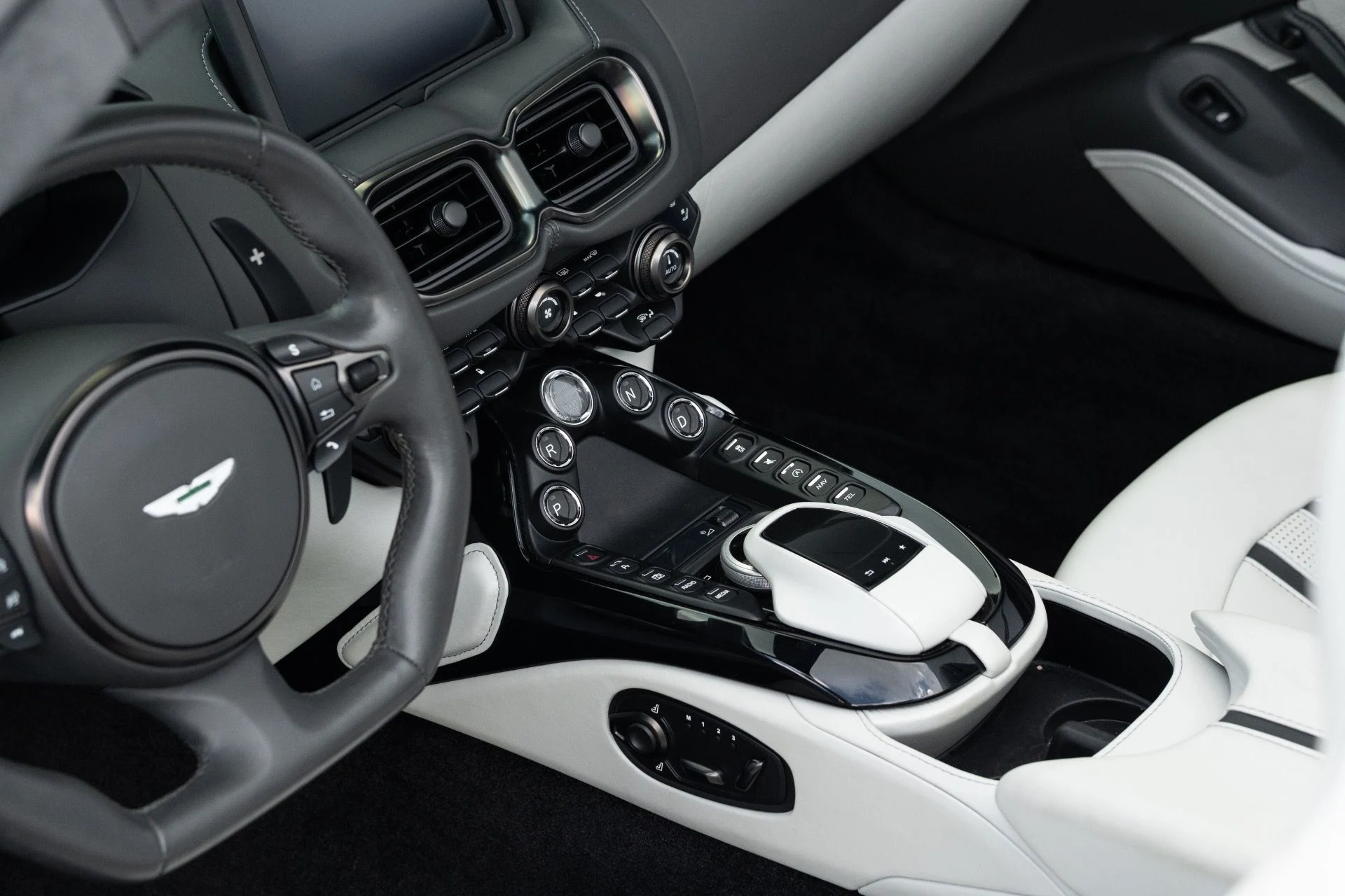 mph048_188206267_Used_2023_Aston_Martin_Vantage_V8_1773336980_19cd156839