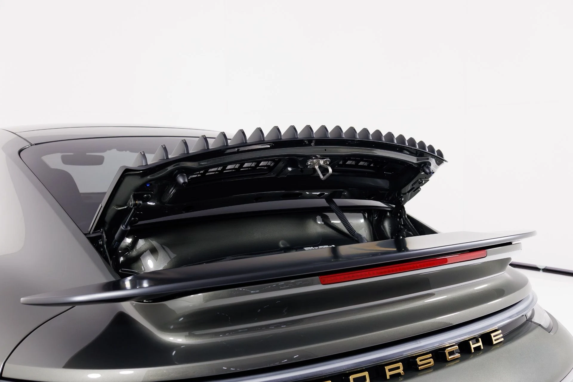 mph048_1901103178_Used_2025_Porsche_911_Turbo_50_Years_1769709999_33741bfc4b