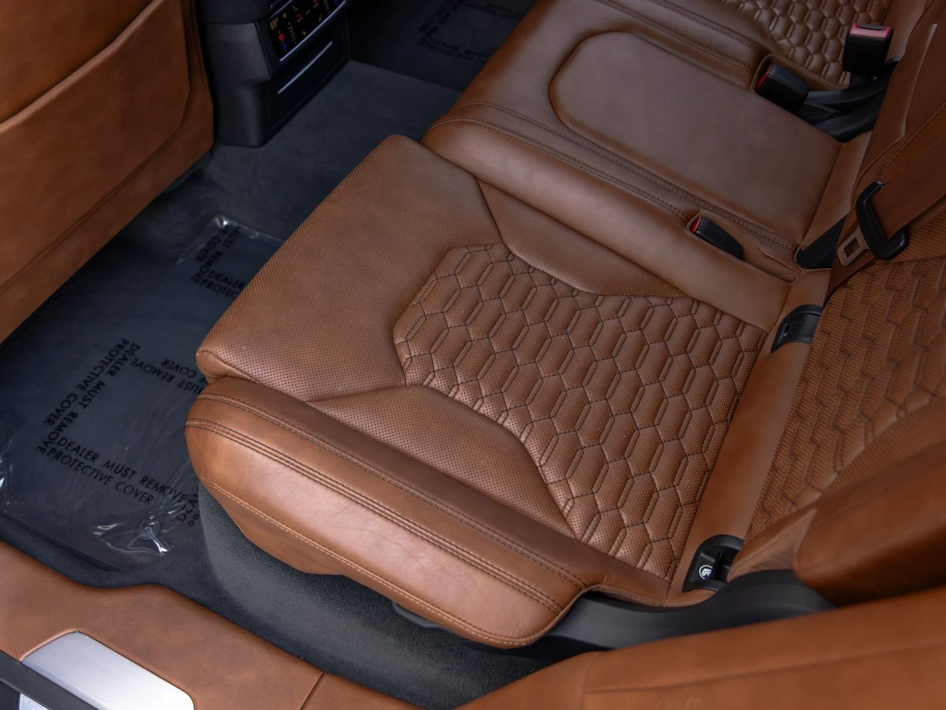 mph048_19033398_49_c57acd7a3b