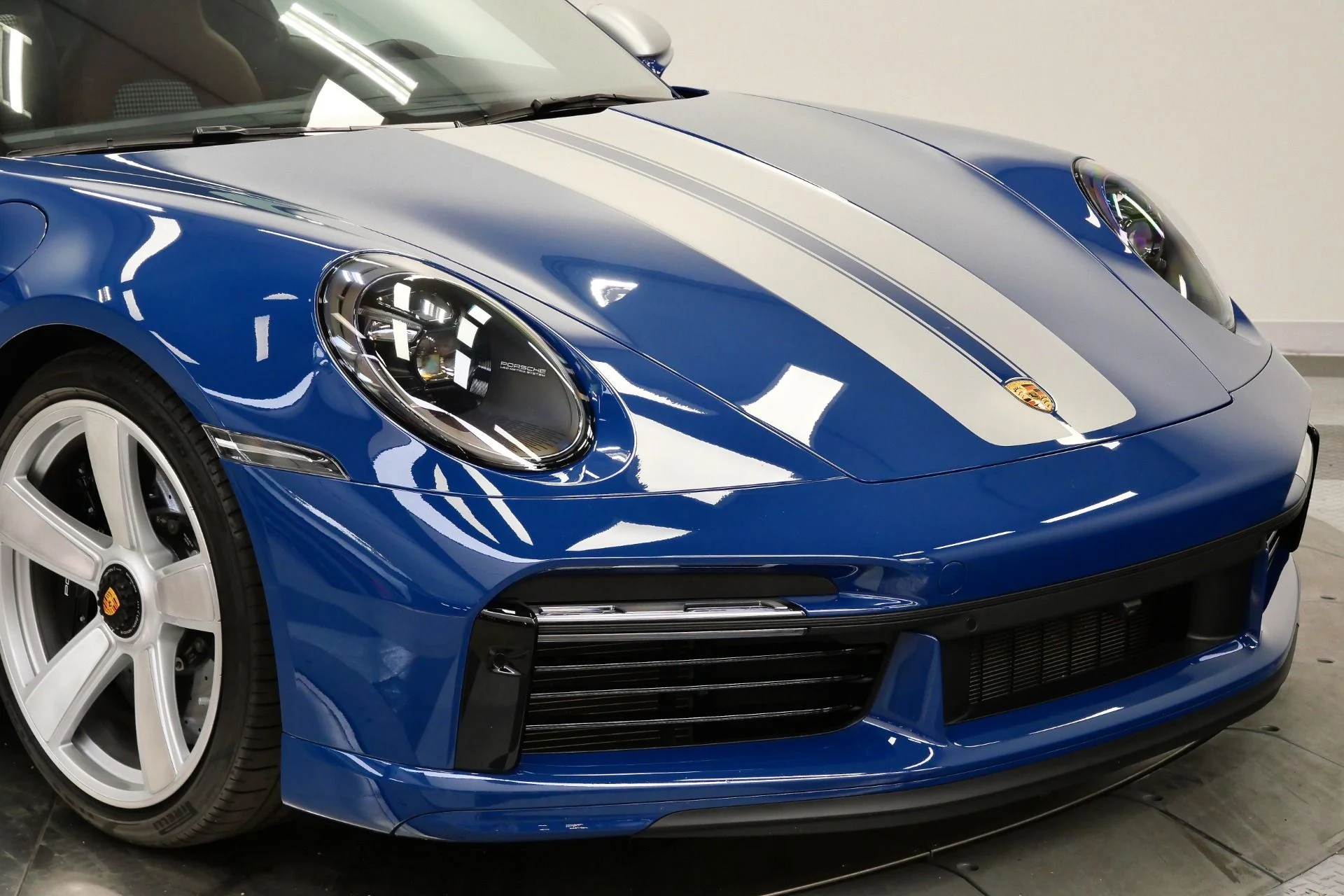 mph048_2027535143_Used_2023_Porsche_911_Sport_Classic_Paint_to_Sample_379_of_only_1250_Built_Beautiful_1776794074_eab25aa1cf