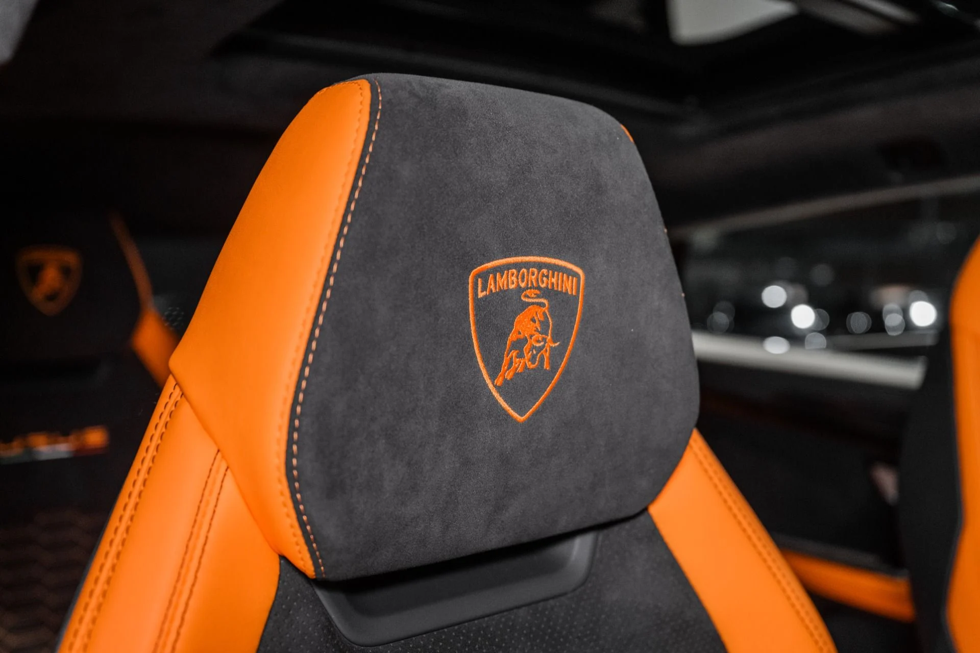 mph048_2053816940_Used_2022_Lamborghini_Urus_Pearl_Capsule_1773410025_fa69500fb8