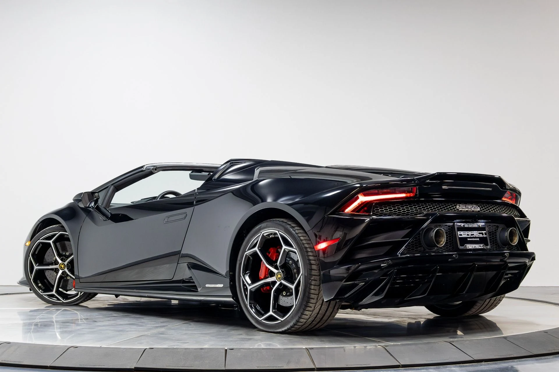 mph048_2054339958_Used_2020_Lamborghini_Huracan_EVO_1774302788_51bda3eb0d