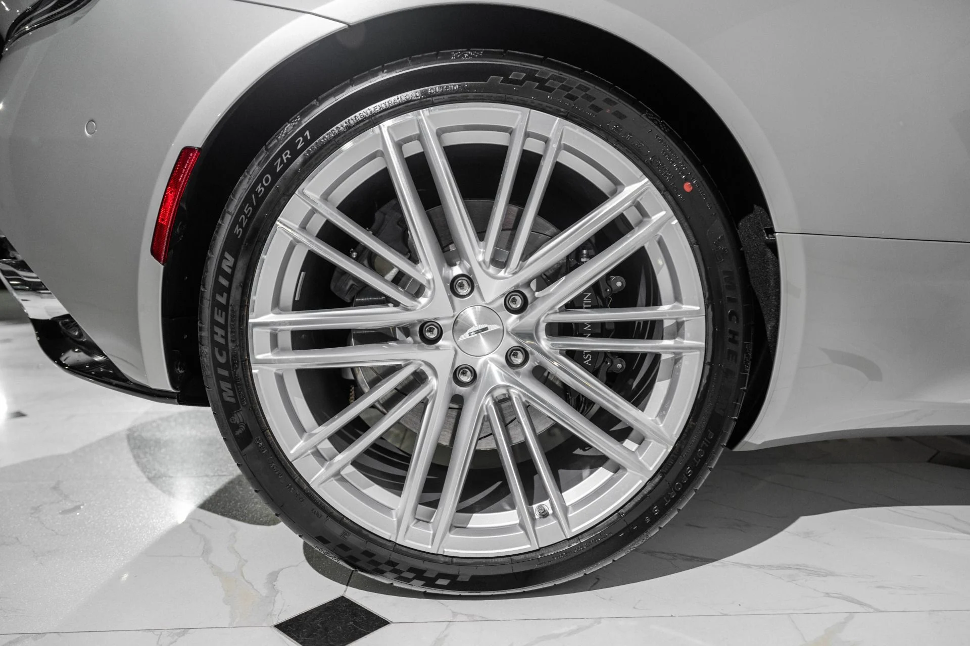 mph048_2071225759_New_2026_Aston_Martin_DB_12_Gold_Finger_V8_1764191230_da39aa4797