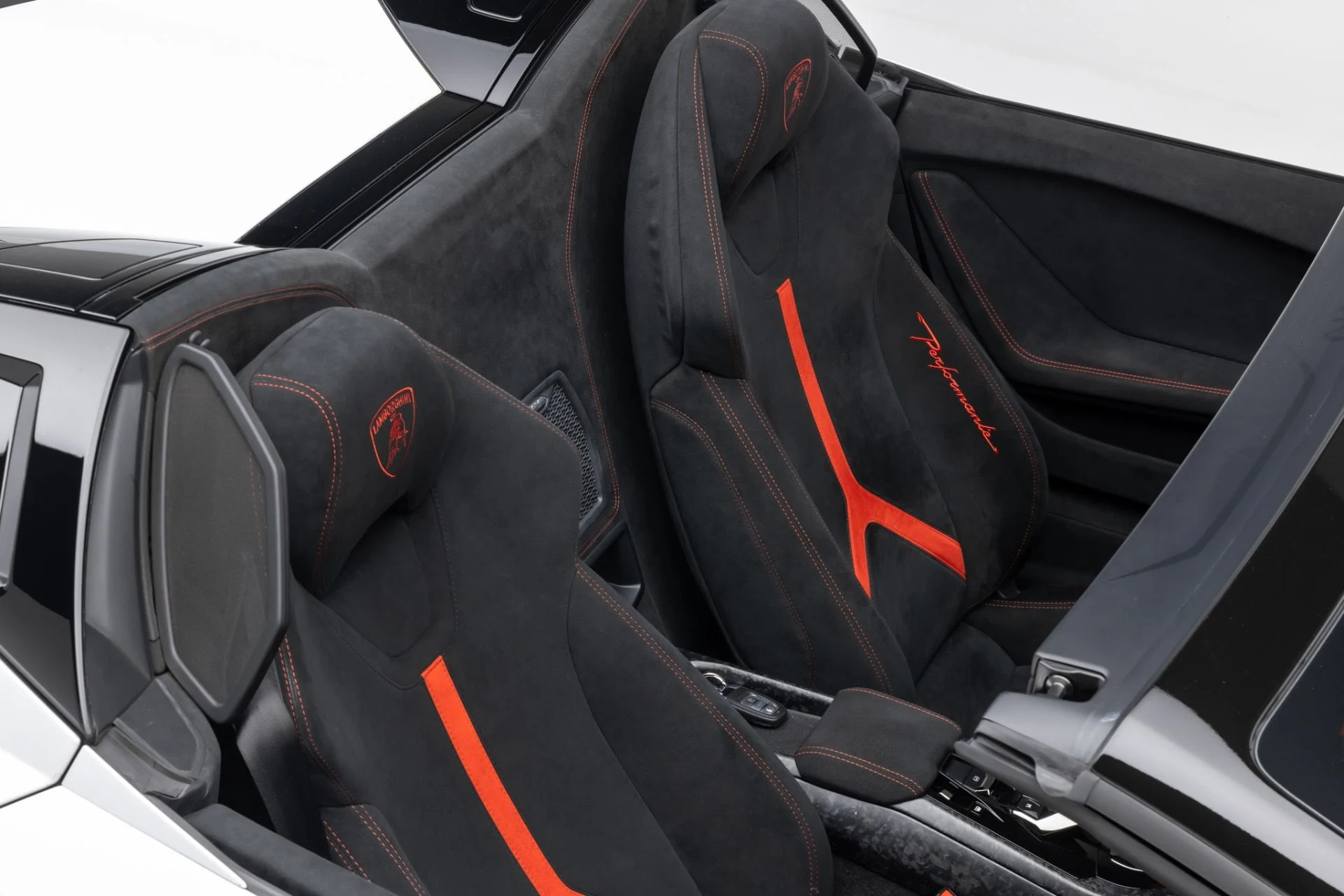 mph048_207222170_Used_2019_Lamborghini_Huracan_LP_640_4_Performante_Spyder_1772145150_947bb3ec99