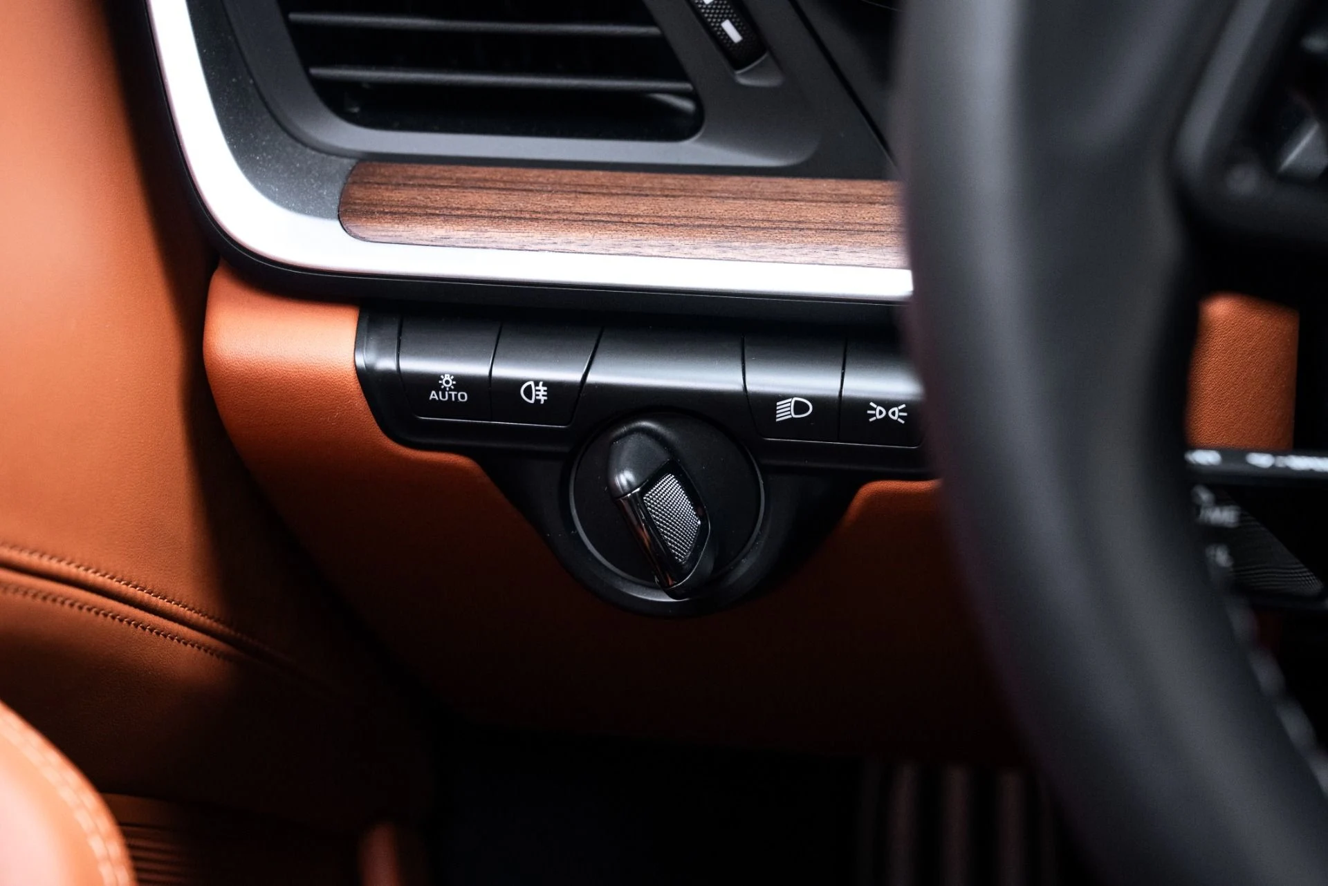 mph048_2076849288_Used_2023_Porsche_911_Sport_Classic_1774647065_84fd80e8d0