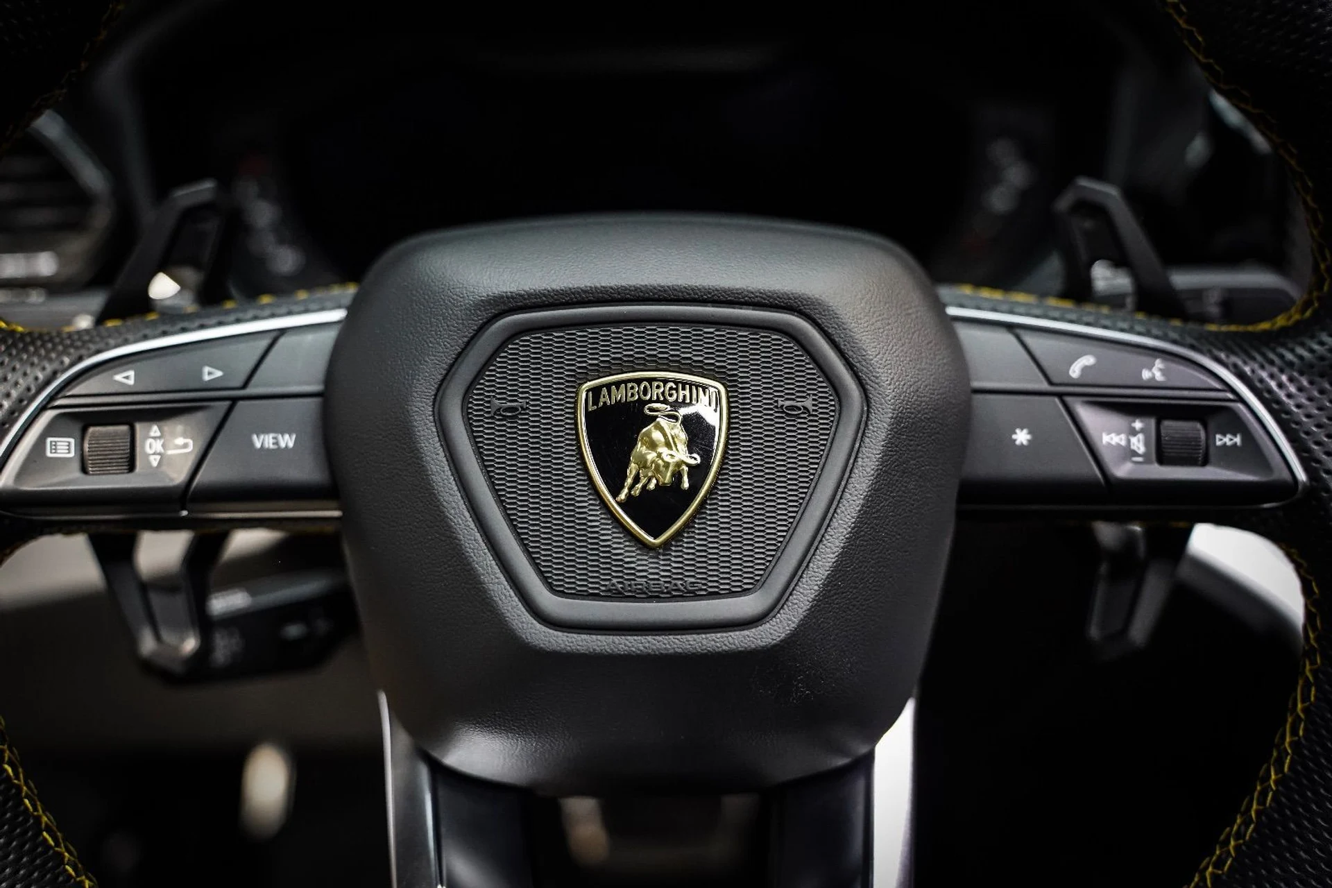 mph048_2100426489_37414663_01365_2020_lamborghini_urus_037_b43c5f776b