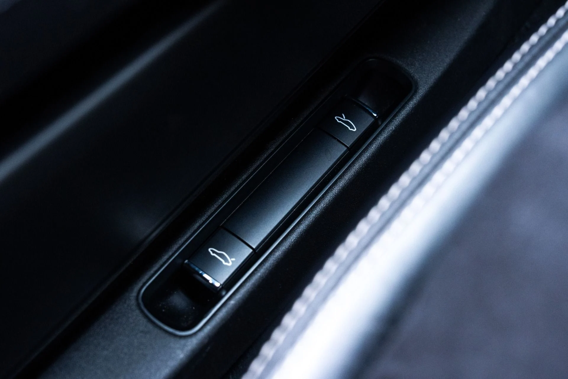 mph048_2113285162_Used_2016_Porsche_911_GT_3_RS_1774462832_0130f2a116