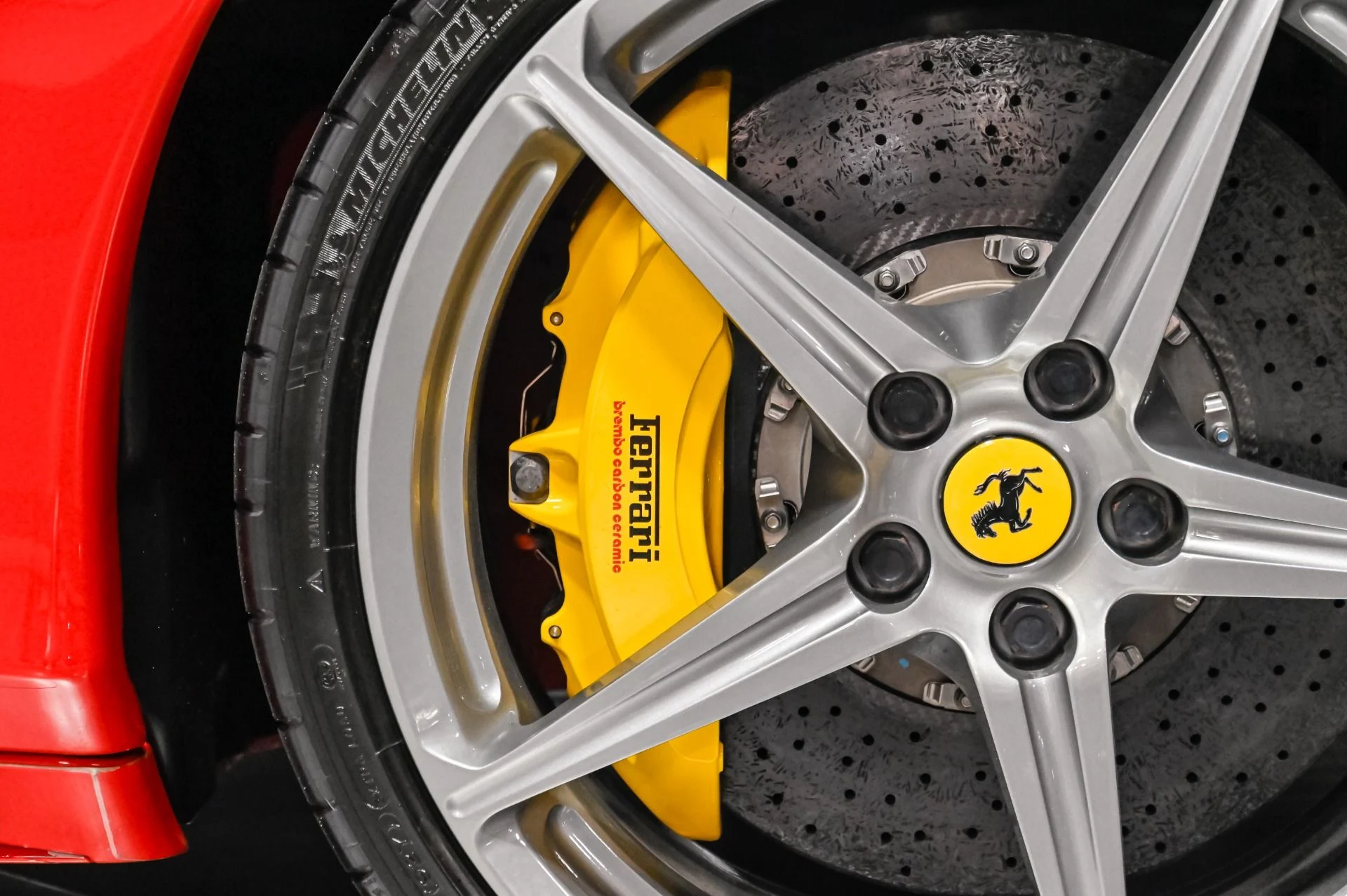 mph048_2122643386_Used_2013_Ferrari_458_Spider_1788115023_80ad5f848b