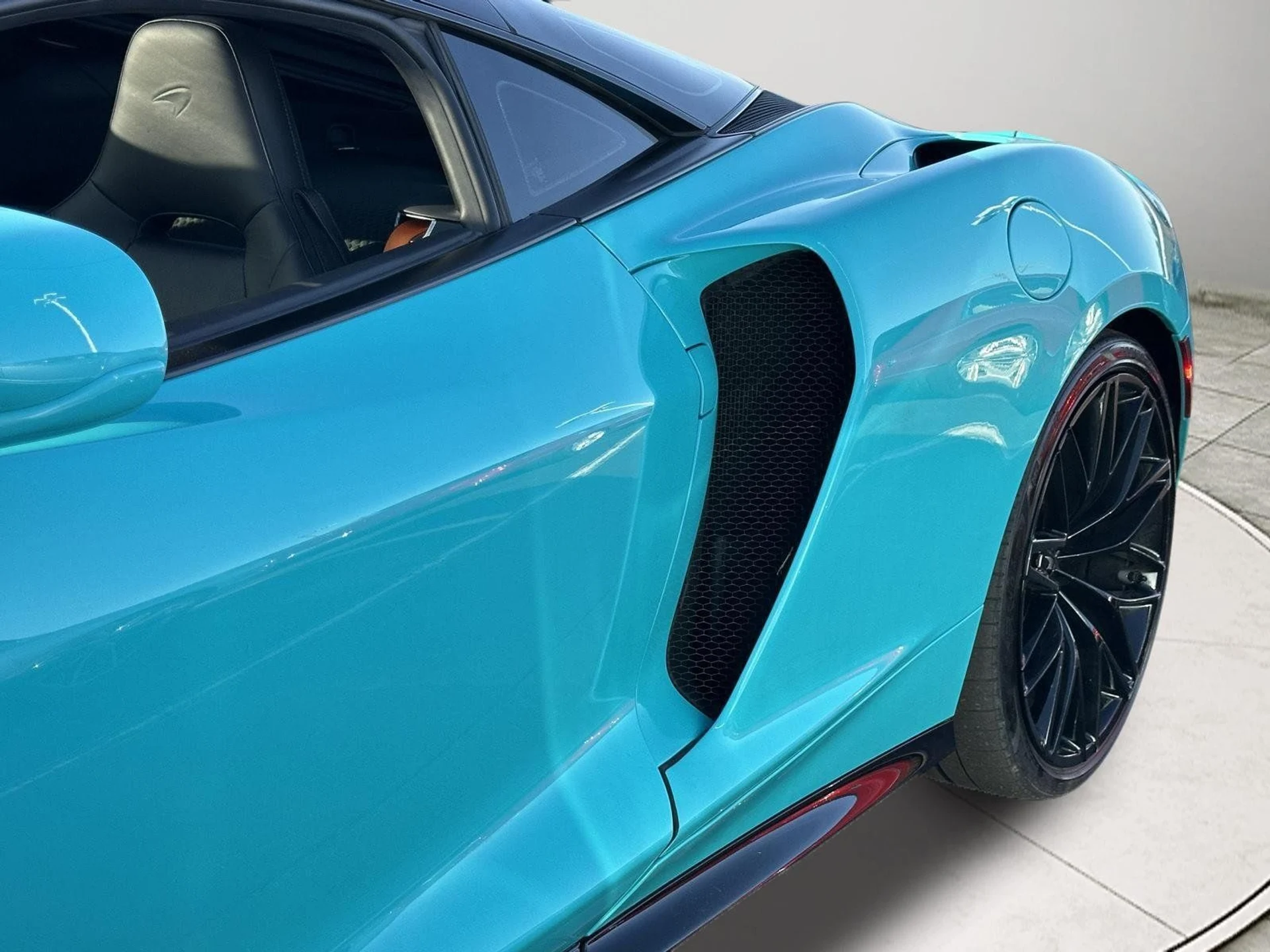 mph048_2140683782_2ea003758f33b29cbbfb95a680916d9b_50e51e3864