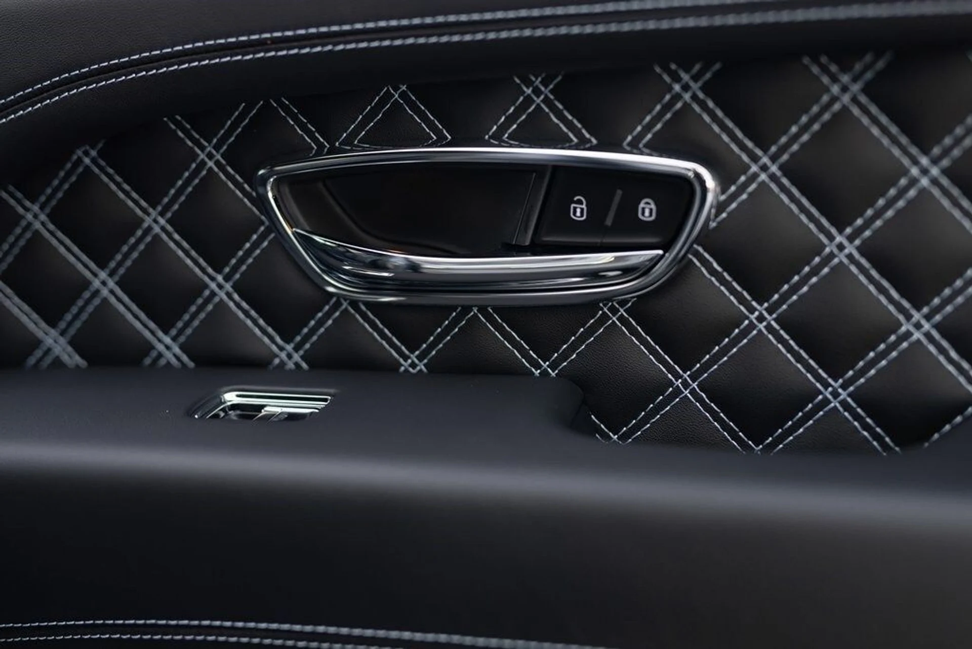 mph048_2147335276_12874f837b95c7b5fc6df3ec0de016b7x_5175ee805e