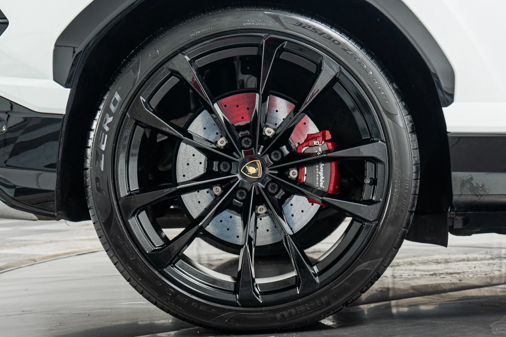 mph048_2157438694_Used_2021_Lamborghini_Urus_Bang_and_Olufsen_Audio_Two_Tone_Interior_641_Horsepower_1773860440_d7c0df41e4