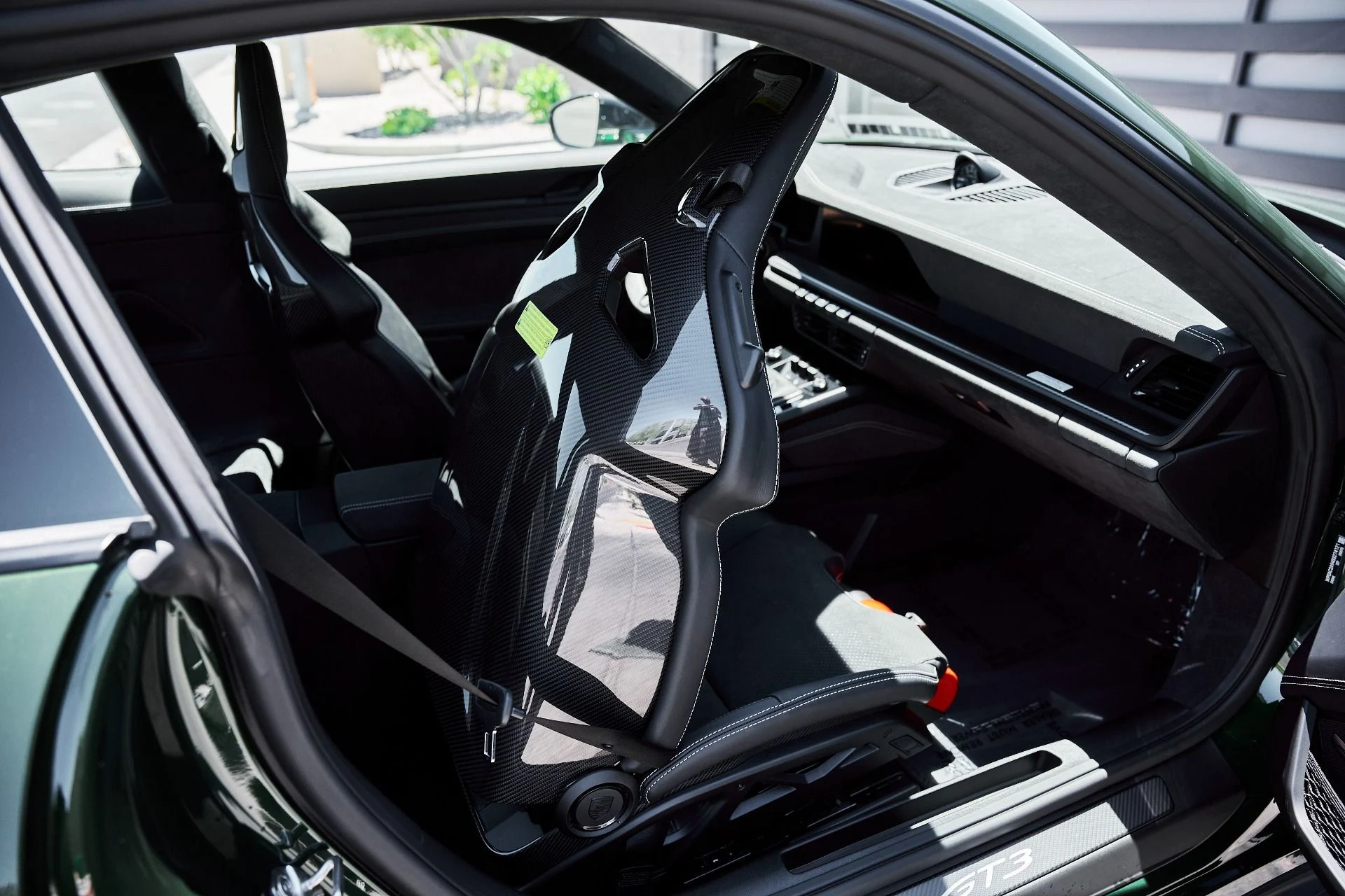 mph048_2179044335_Used_2025_Porsche_911_GT_3_1780363316_296e88f163