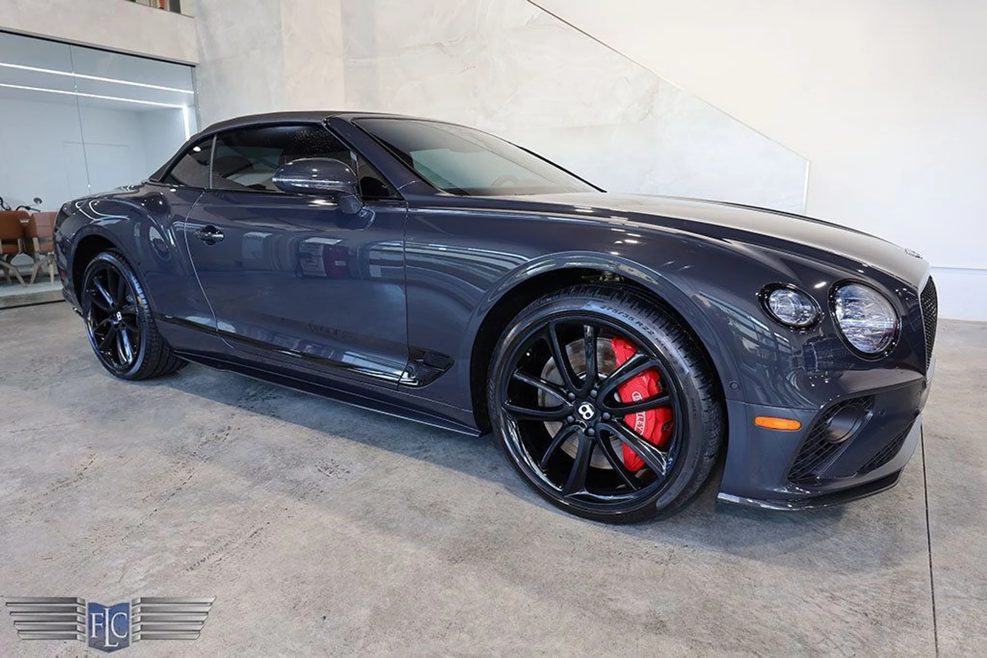 mph048_2183761128_used_2022_bentley_continental_gtcv8mullinerconvertible_9689_22472853_49_1024_0f88986ef5