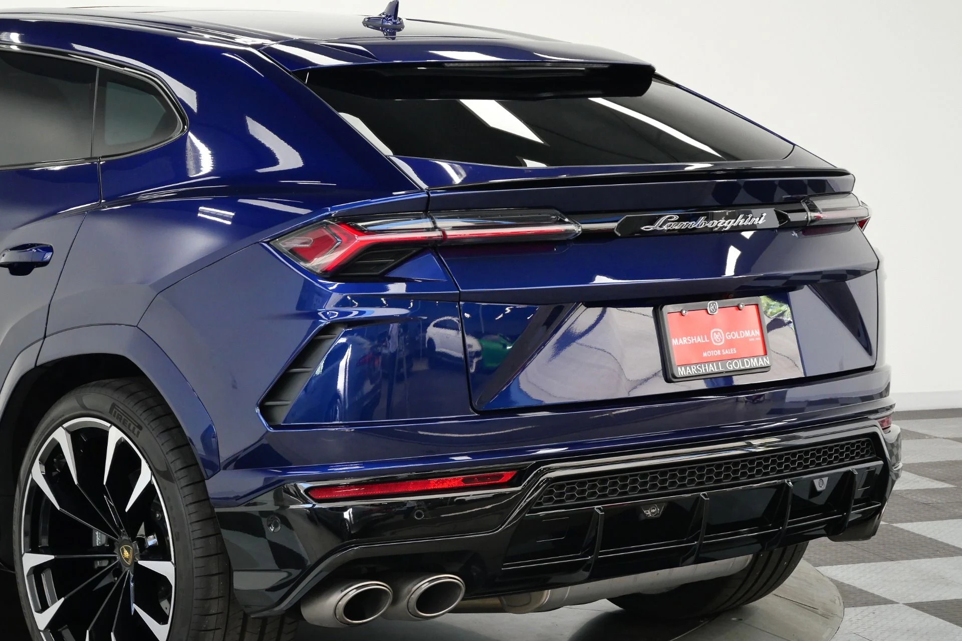 mph048_2186300337_Used_2022_Lamborghini_Urus_23_Inch_Wheels_Two_Tone_Interior_Bang_and_Olufsen_Audio_1775677581_ec6bd3e887