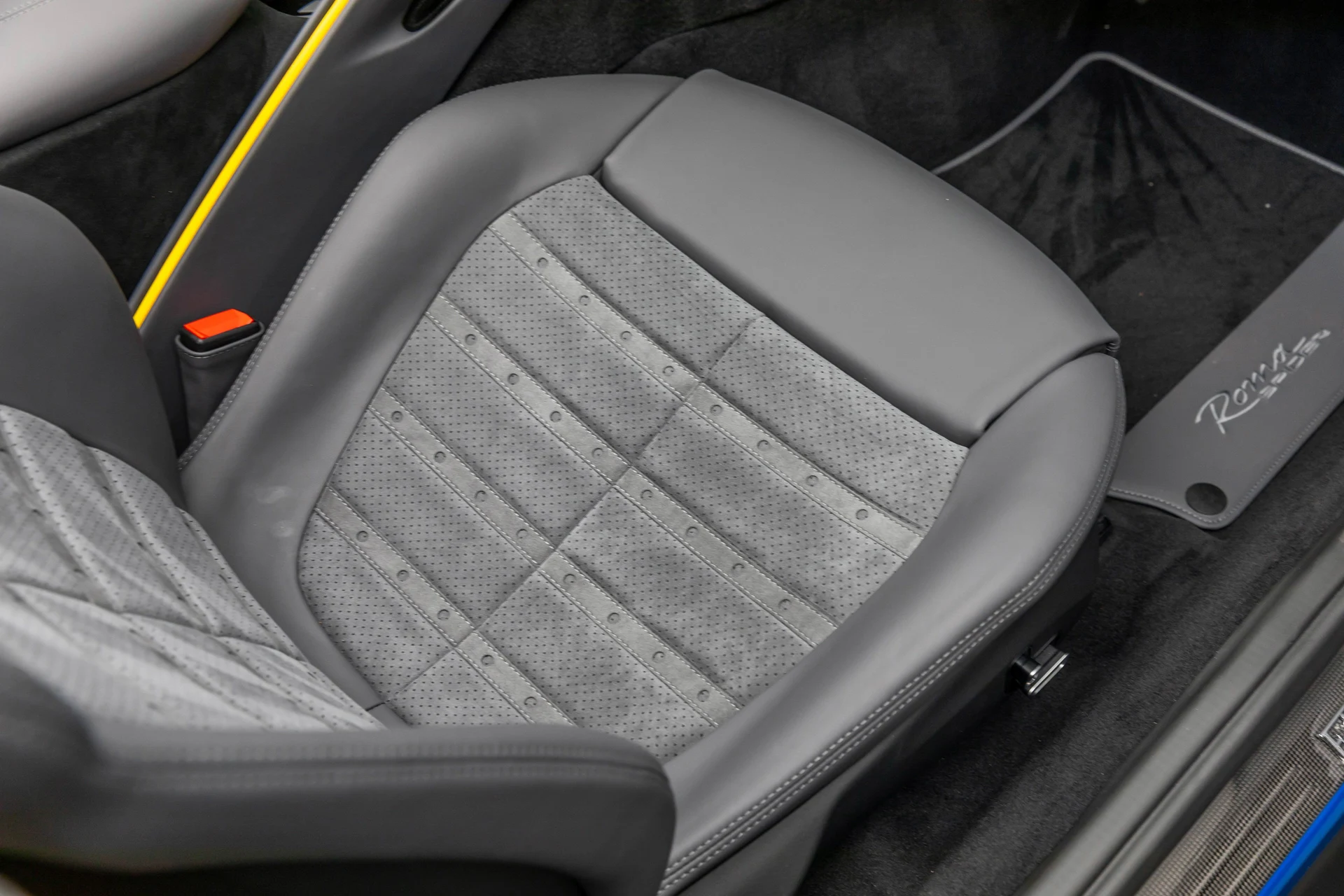 mph048_2192045282_e8d18fd5a3334e1c9febff7d10afa588_1ae738dd95