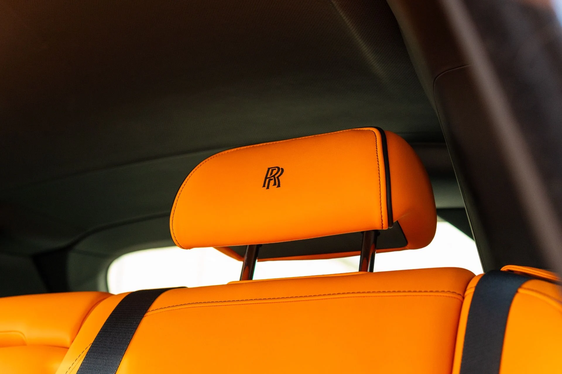 mph048_2200255406_Used_2019_Rolls_Royce_Cullinan_1769627245_cac8d9f584