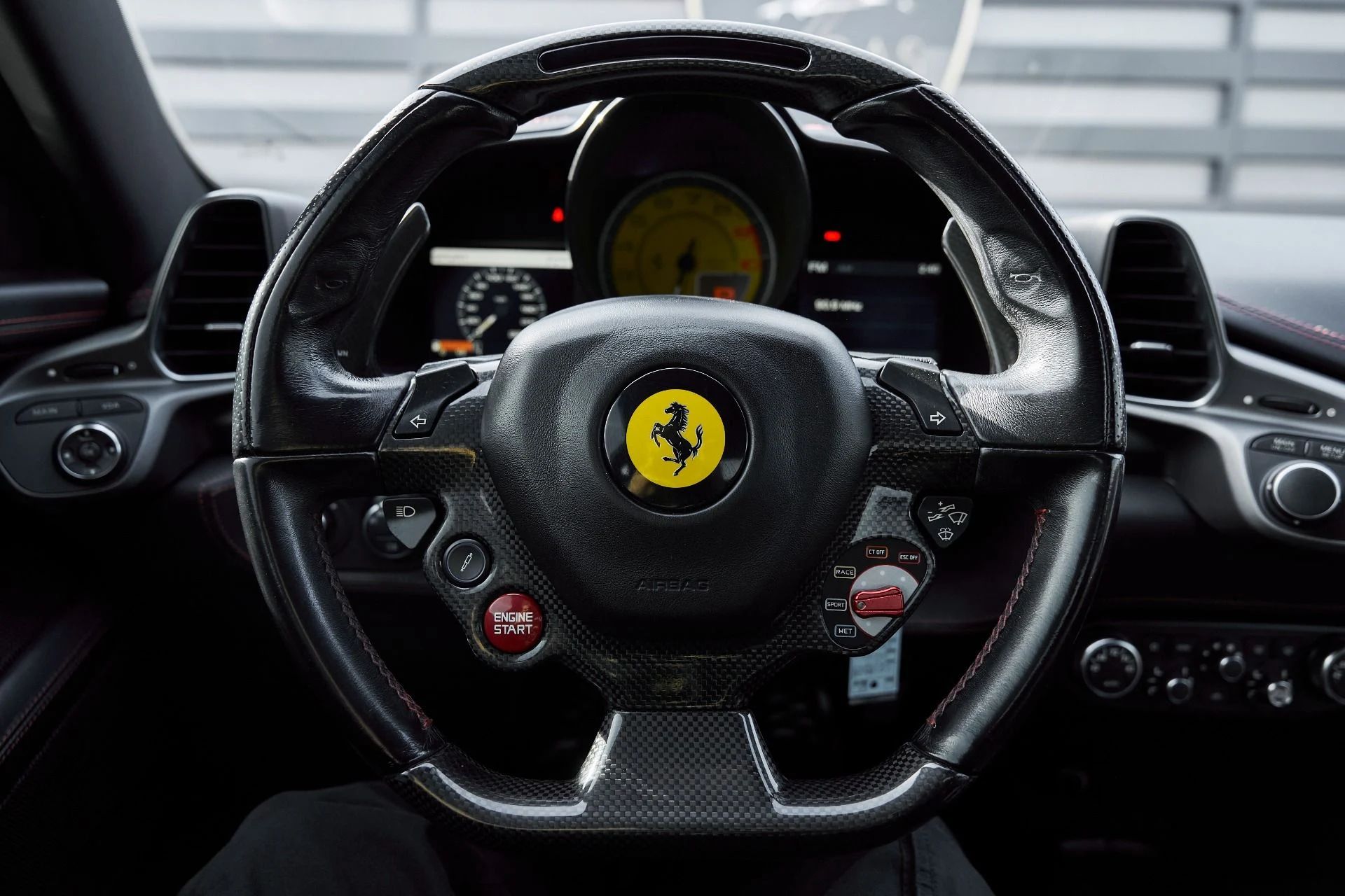 mph048_2203398168_Used_2012_Ferrari_458_Italia_Base_1766458201_9d0dde6973