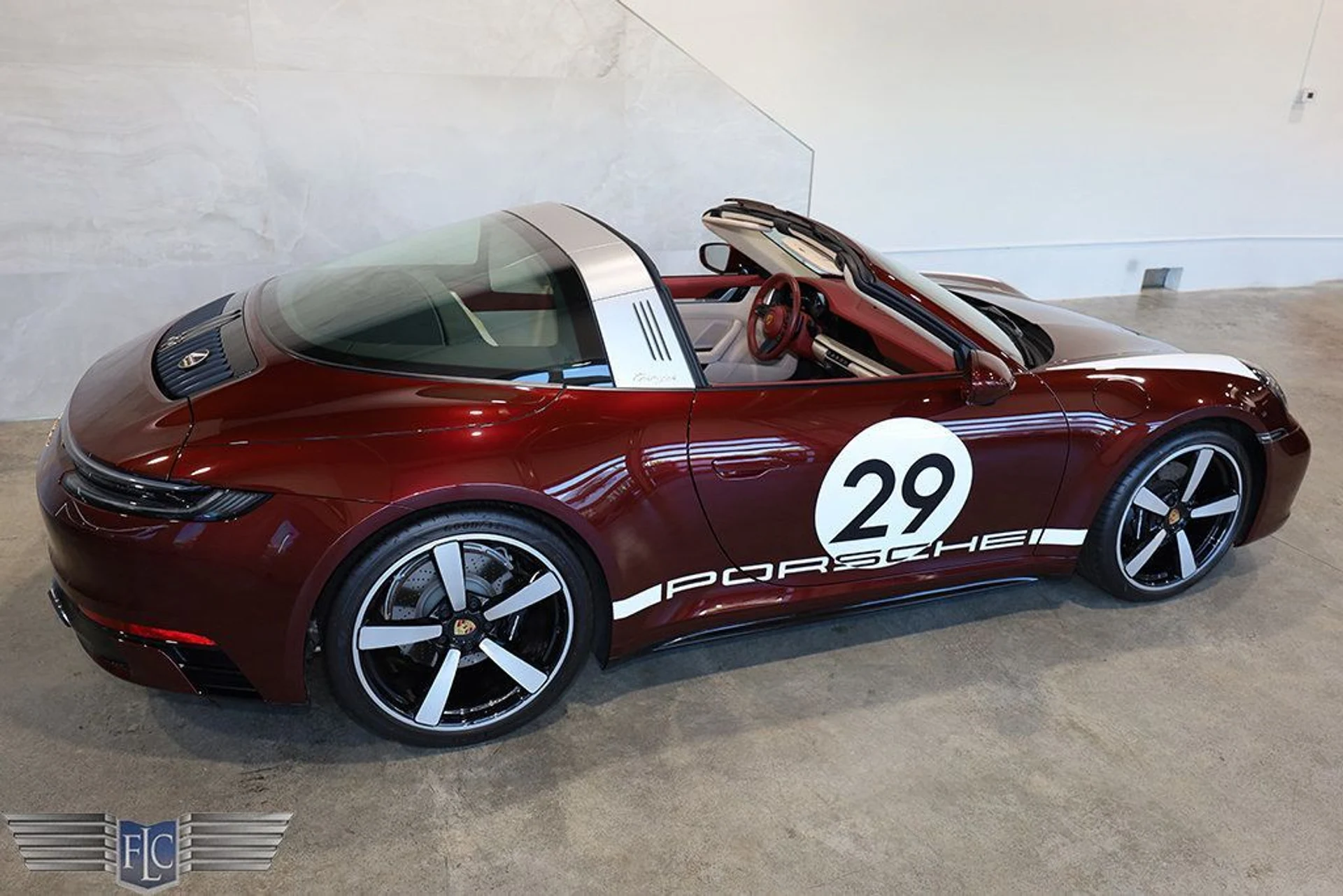 mph048_2215631066_used_2021_porsche_911_targa4sheritagedesignedition_9689_22967644_49_1024_bfc98e0b4d