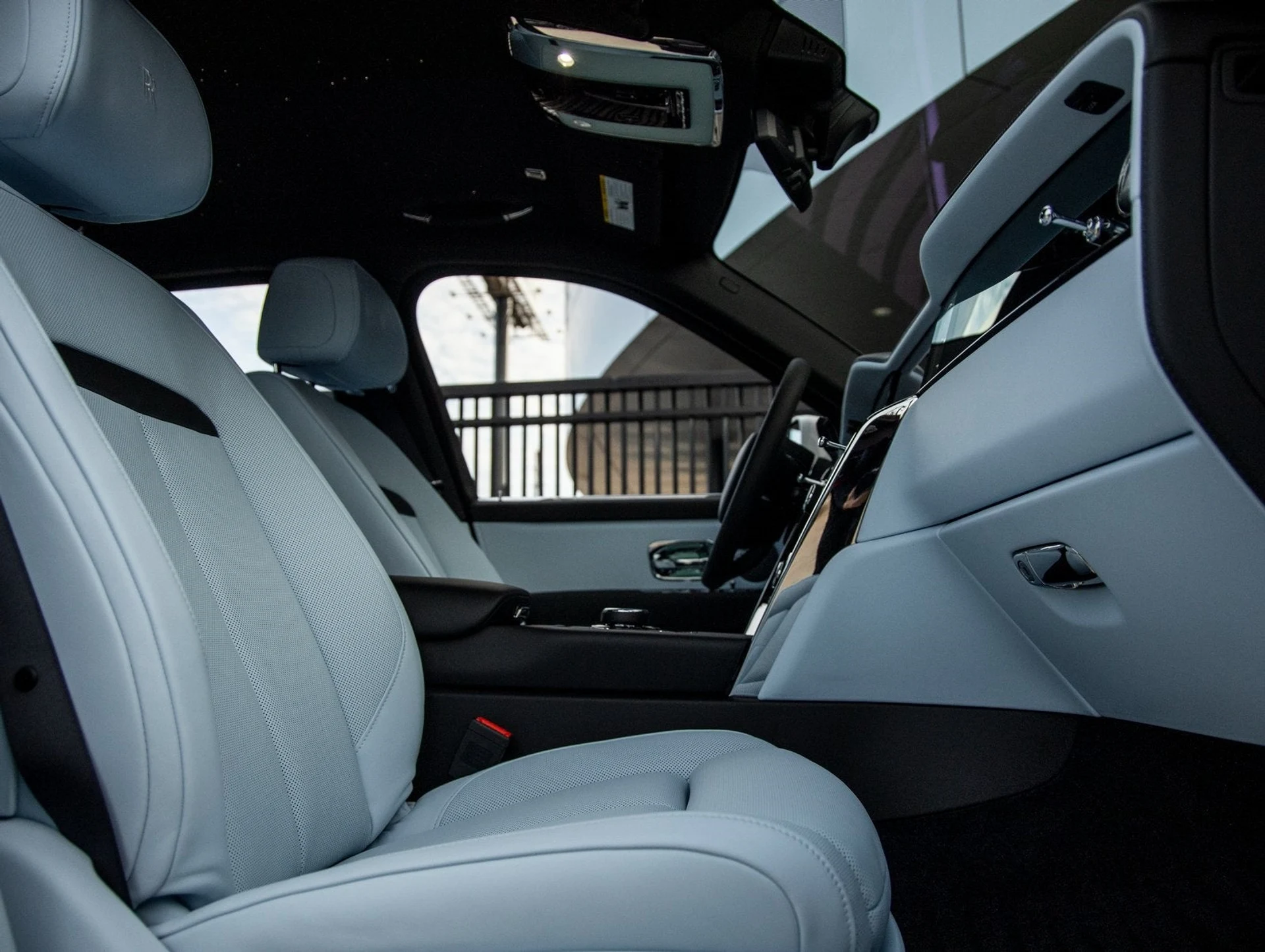 mph048_2220336971_49_61bd3dca28