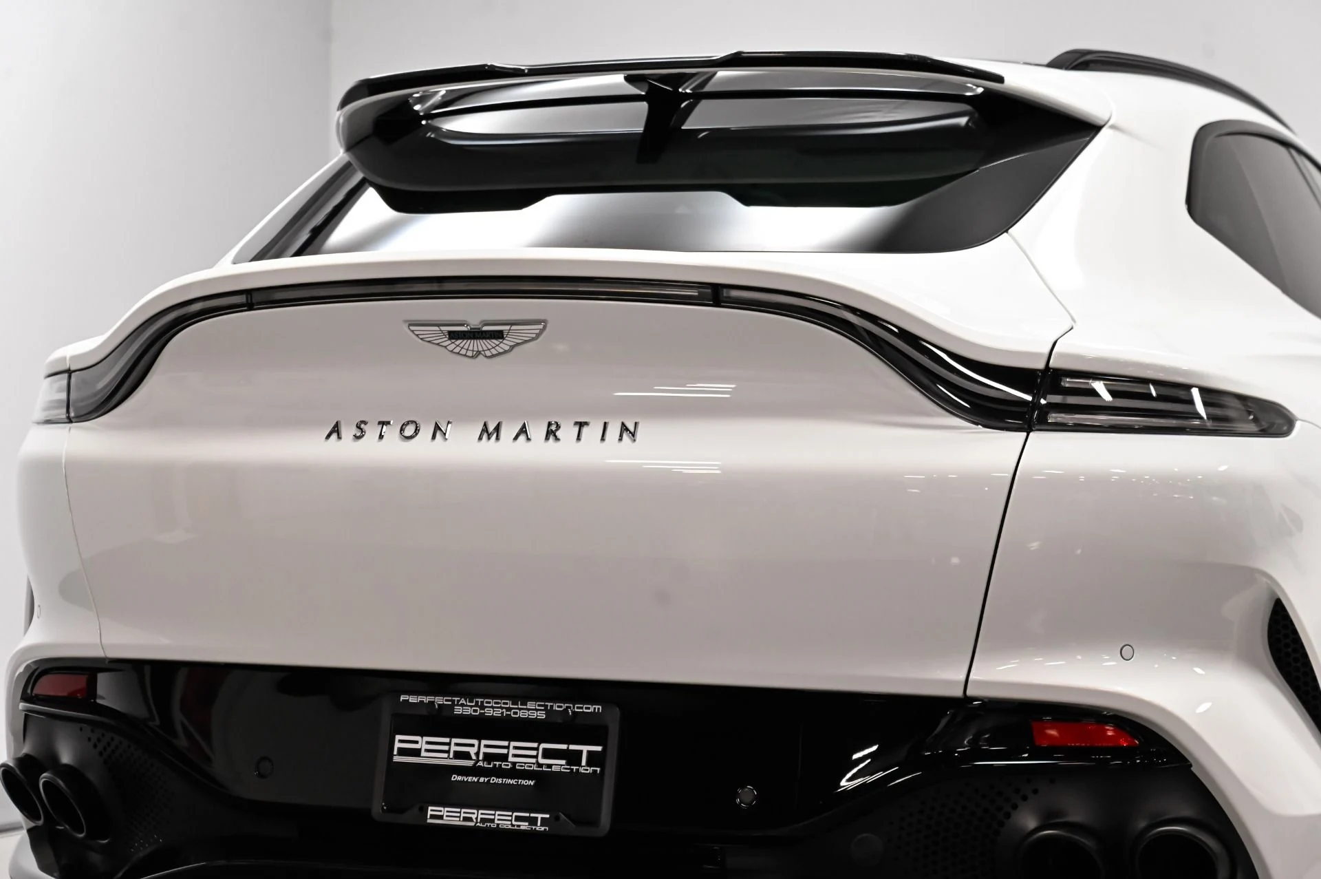 mph048_2248963237_Used_2023_Aston_Martin_DBX_707_1791313494_91a4419a48