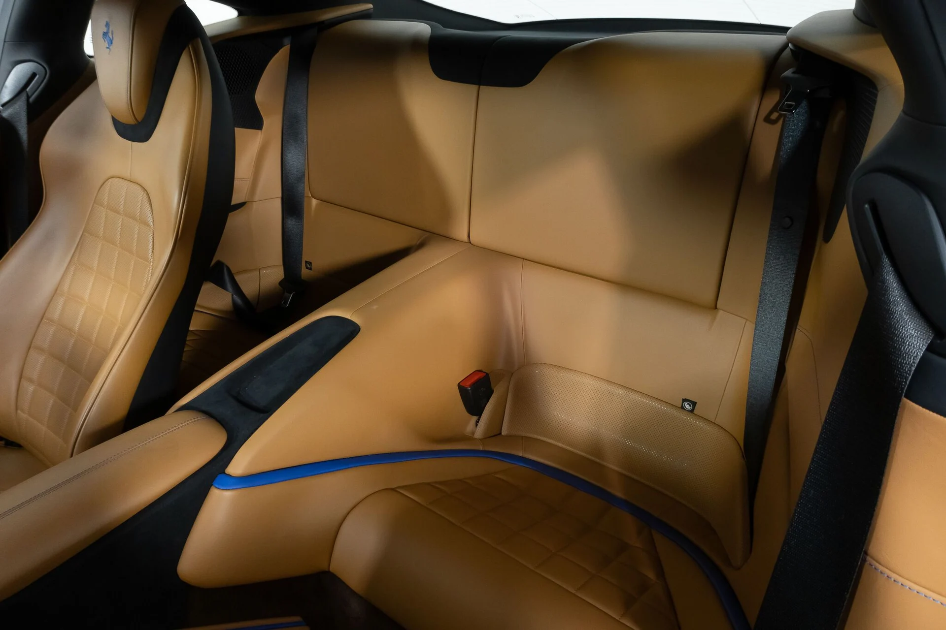 mph048_2268365390_b0e0eec2ae5fdc106338231bb41935fc_45258fbf62