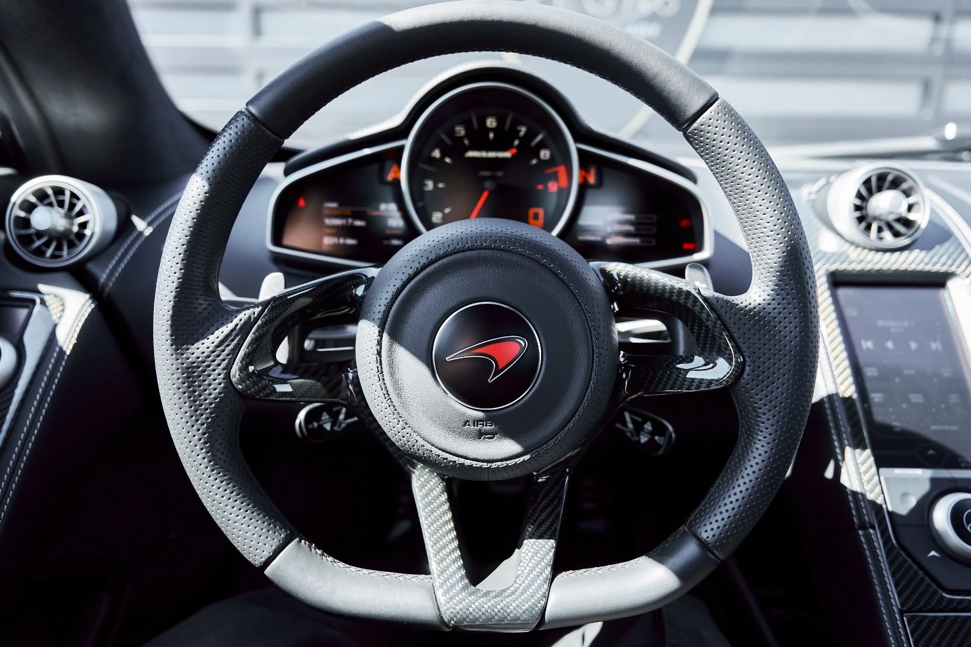 mph048_2275926183_Used_2012_Mc_Laren_MP_4_12_C_Base_1772743126_221e47275d