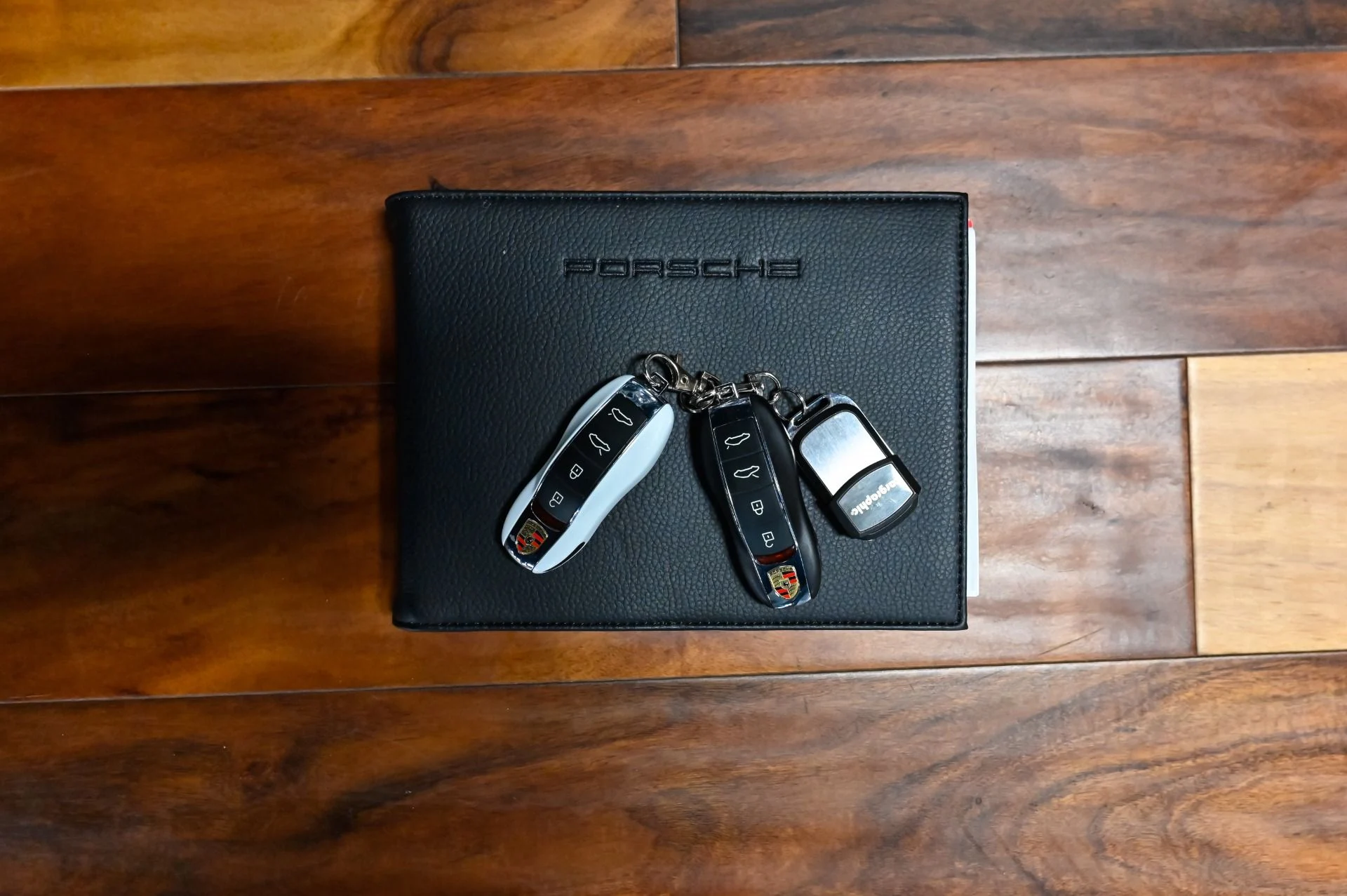 mph048_2278876057_Used_2022_Porsche_718_Cayman_GT_4_1793042587_3cff04058f