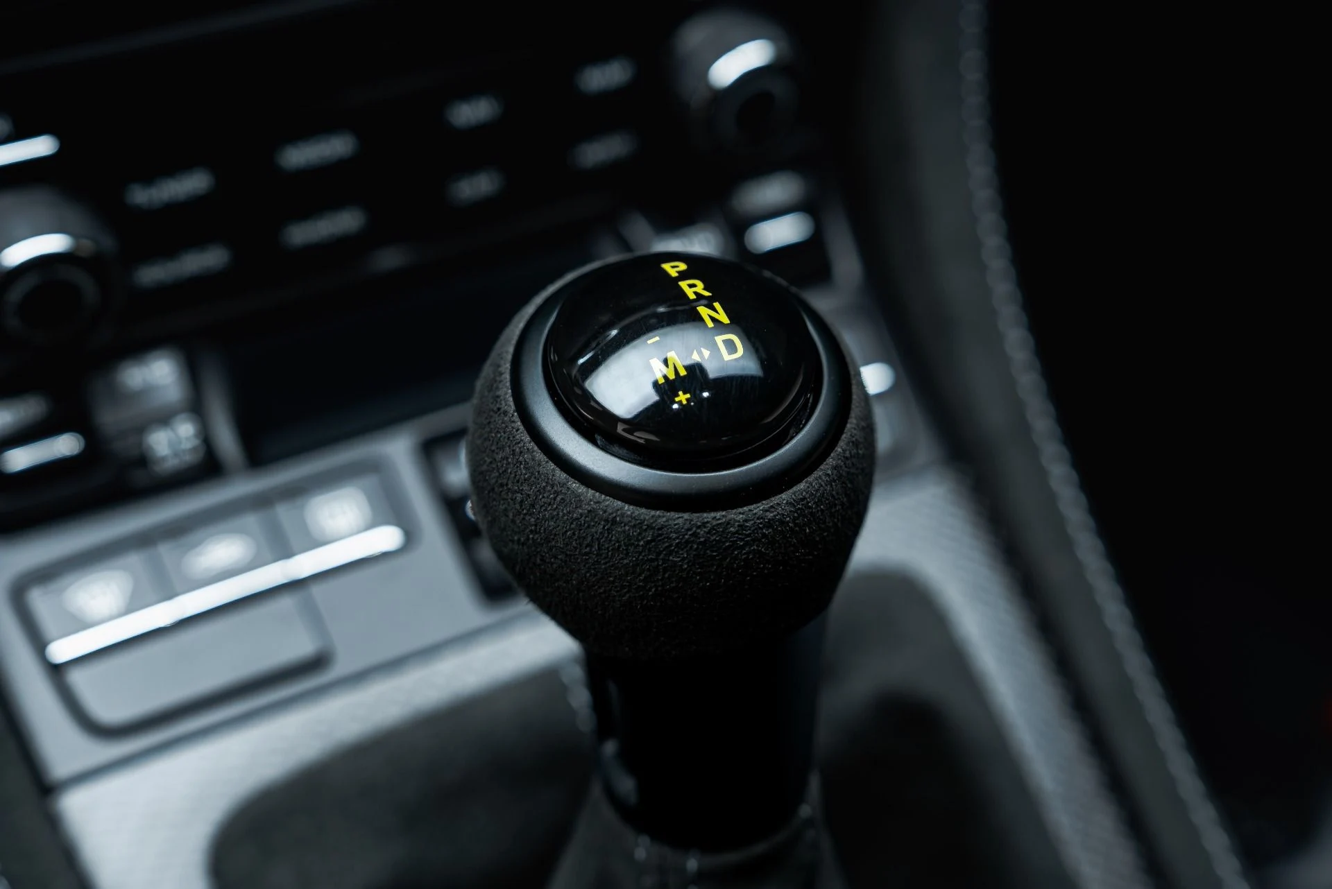 mph048_2280239783_Used_2023_Porsche_718_Cayman_GT_4_RS_1785250188_cfa0af8d83