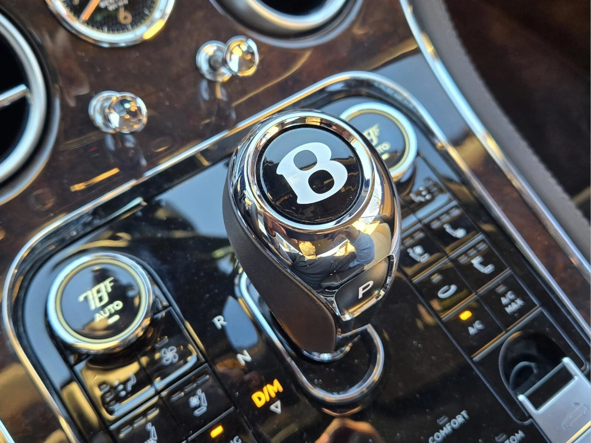 mph048_2310623254_65d6a4b4407dc691953f0c446c7cfe82x_28ceff2f31