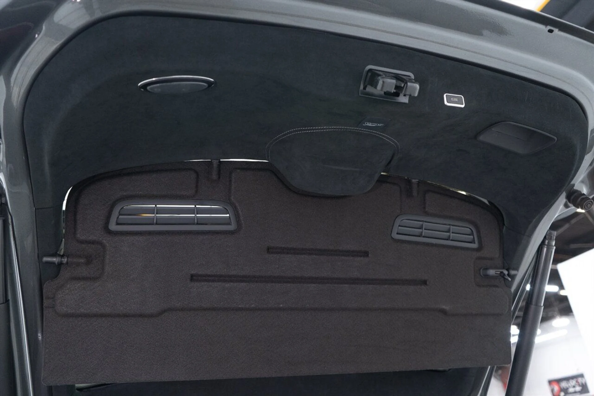 mph048_2325636270_de383f4754_1280_5ebdcff35c