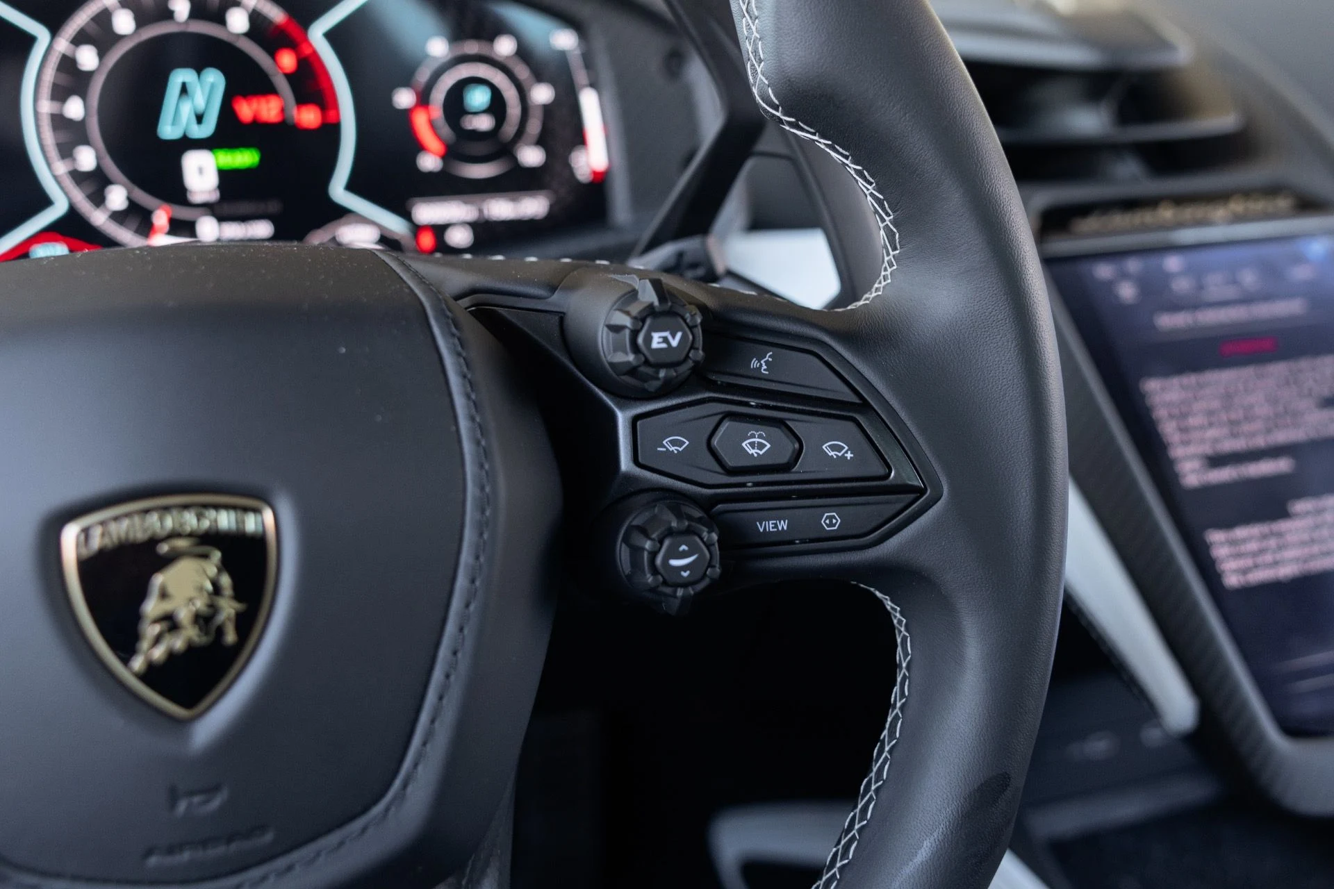 mph048_2348952189_Used_2026_Lamborghini_Revuelto_1788470491_b708fa6f91