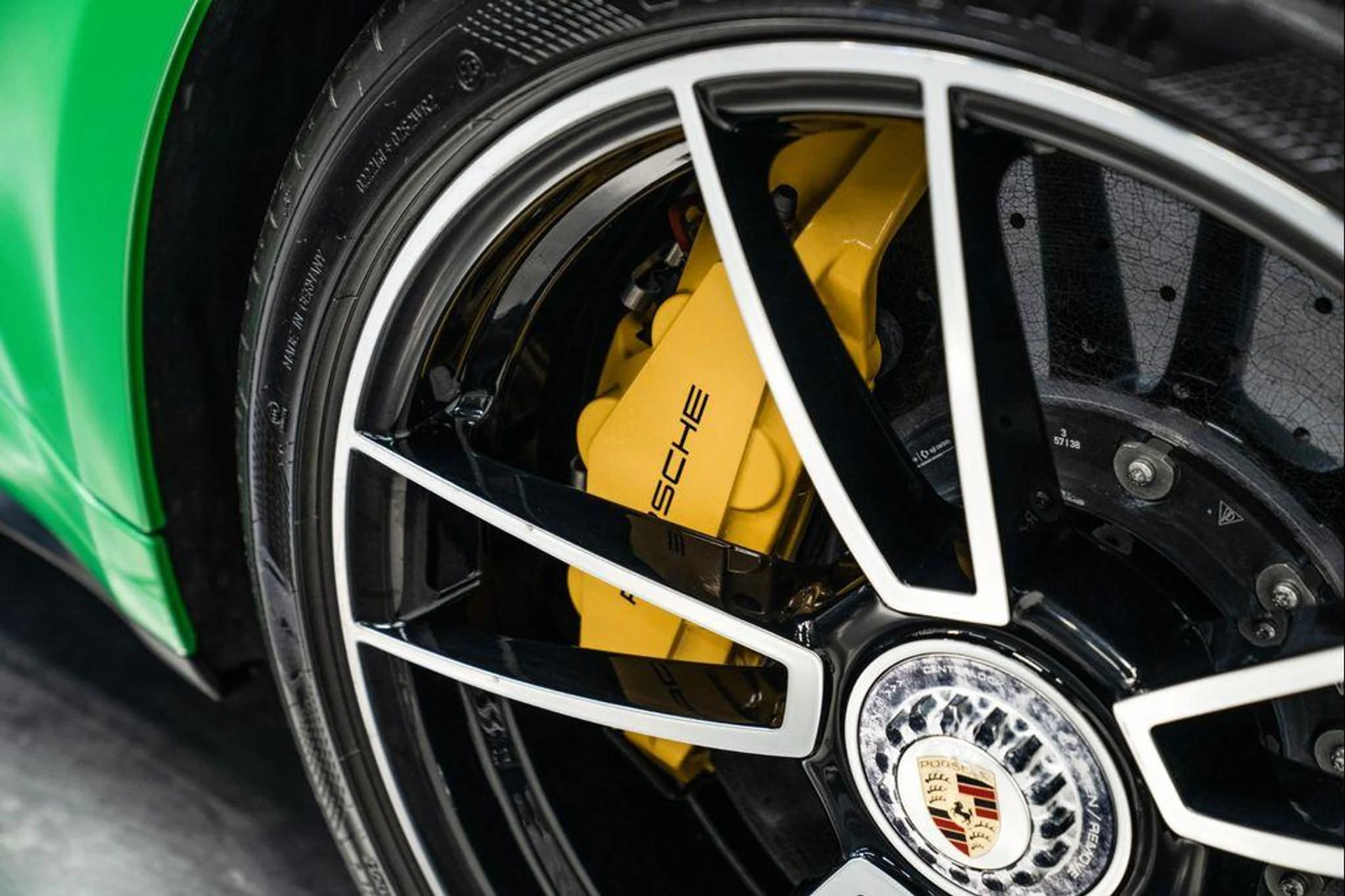 mph048_2364847204_jmr8_Iu_AI_5_Bsp_Ds_S35wh53ekc2_T0_99e1f0a94b