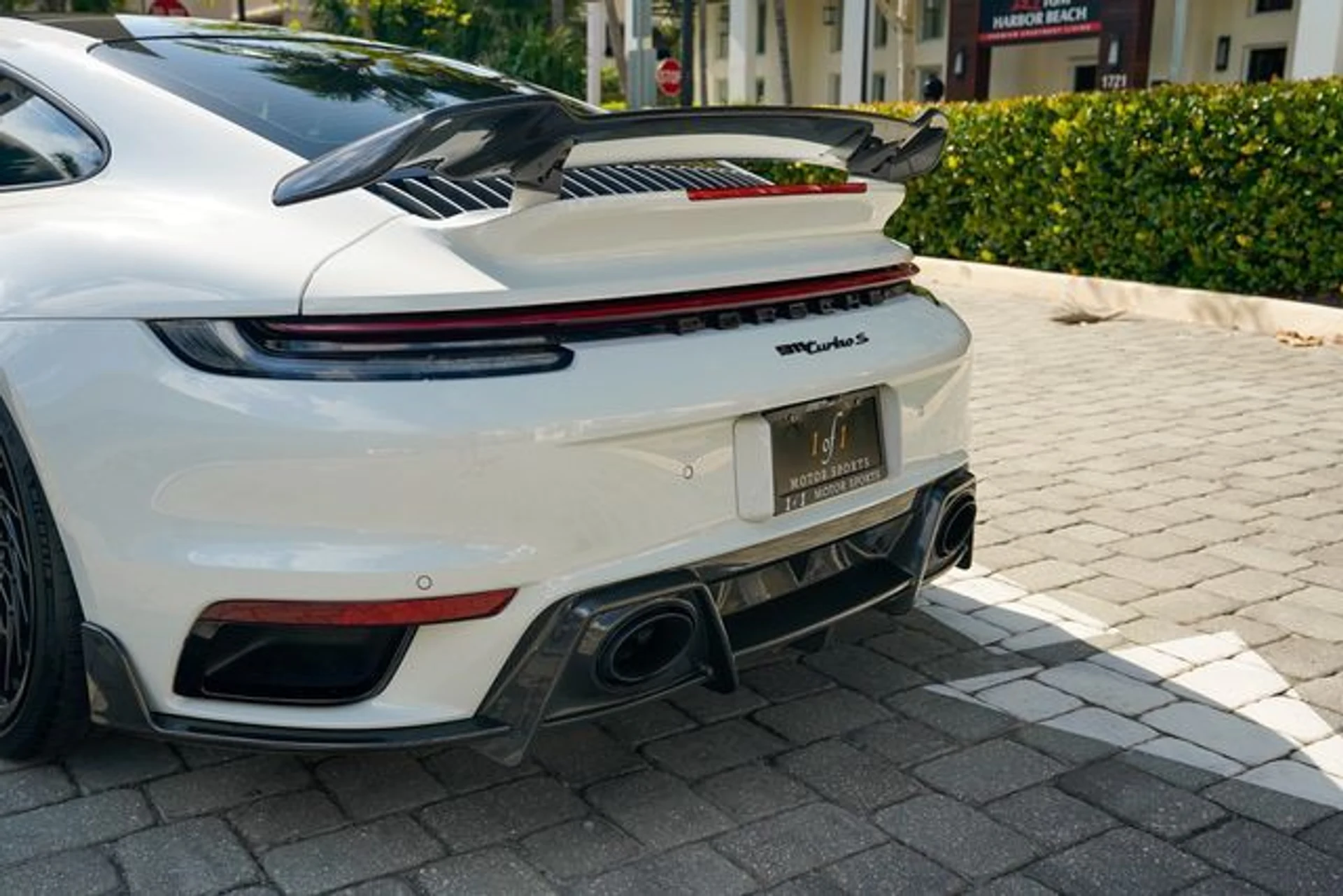 mph048_2377703118_23018169_49_2a1ae782c7