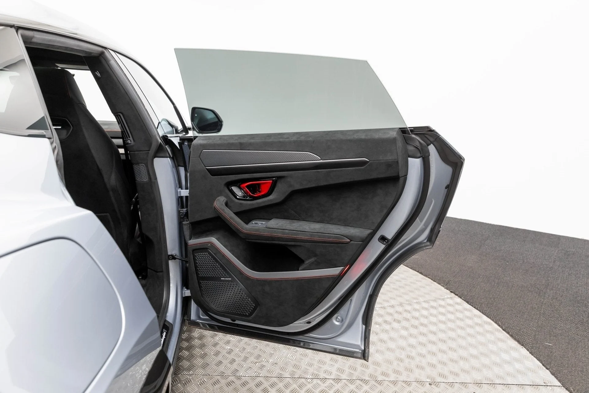 mph048_238537270_49_5227745b77