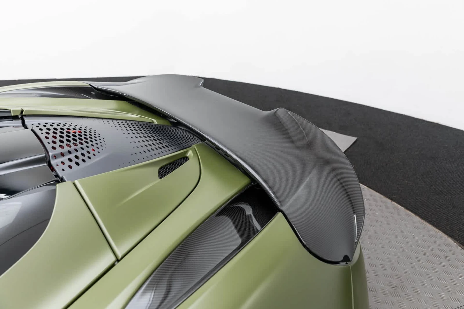 mph048_2389013388_49_068705c6a3