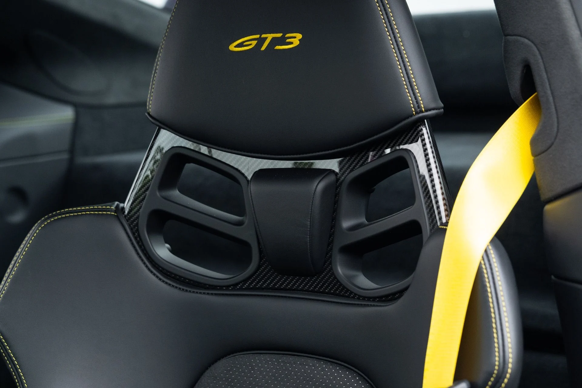 mph048_238994307_Used_2024_Porsche_911_GT_3_1776966322_047e7ec04d